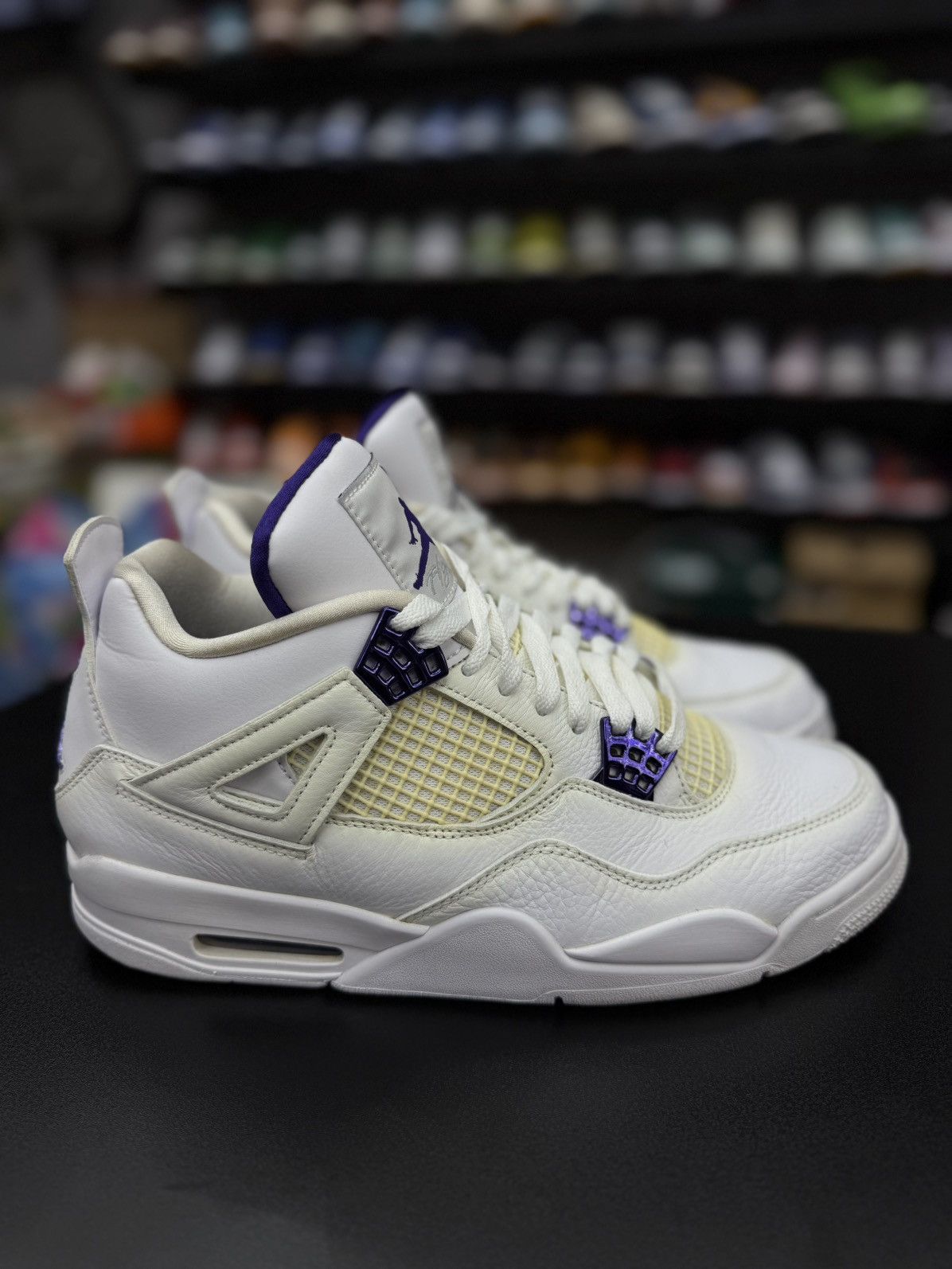 Jordan Brand Jordan 4 Metallic Purple (2020) (CT8527-115) Size 10.5 Size US 10.5 / EU 43-44 - 1 Thumbnail