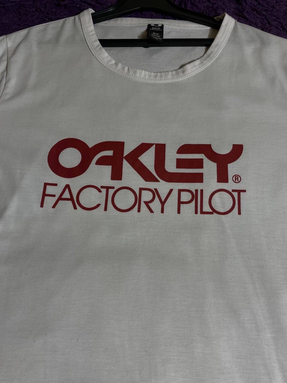 Oakley × Vintage Vintage Oakley T-Shirt Skater Retro Y2K 90s 00s Size US S / EU 44-46 / 1 - 10 Thumbnail