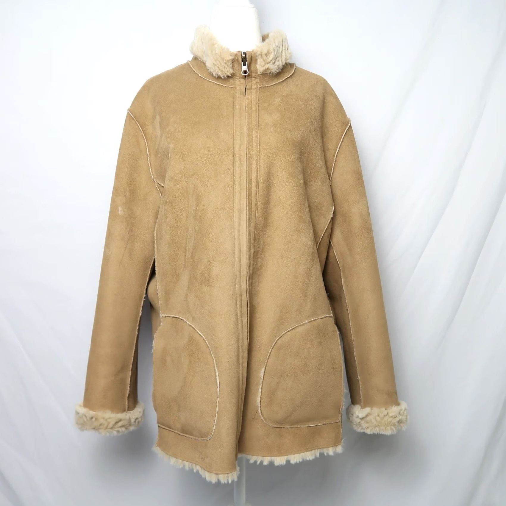 Vintage VINTAGE 90s cream faux fur and tan faux suede reversible jacket XL Jacket Womens Size XL / US 12-14 / IT 48-50 - 5 Thumbnail