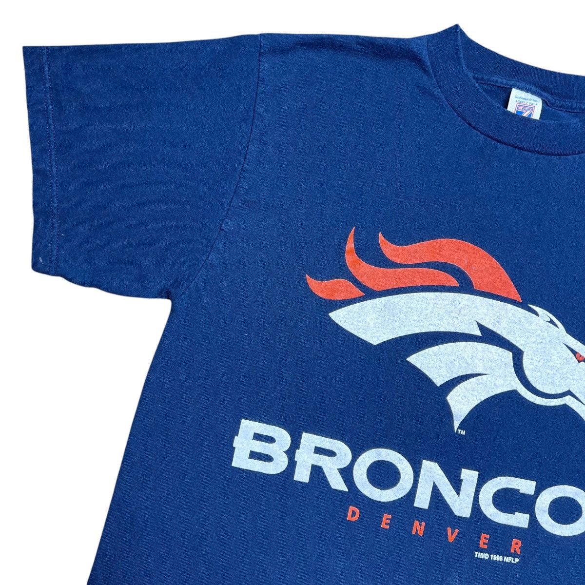 Logo 7 × NFL × Vintage Vintage 1996 NFL Denver Broncos Logo Mascot Logo 7 T-Shirt Size US L / EU 52-54 / 3 - 5 Thumbnail
