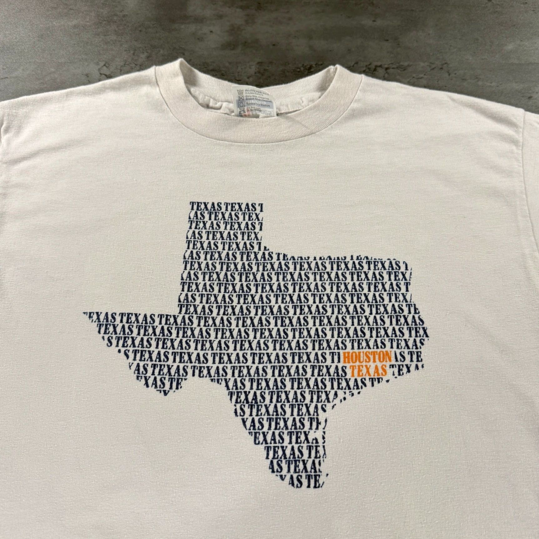 Hanes VINTAGE Houston Texas T Shirt White 80s Short Sleeve Crew Neck Graphic Print Patriotic University Mens XL Size US M / EU 48-50 / 2 - 3 Thumbnail