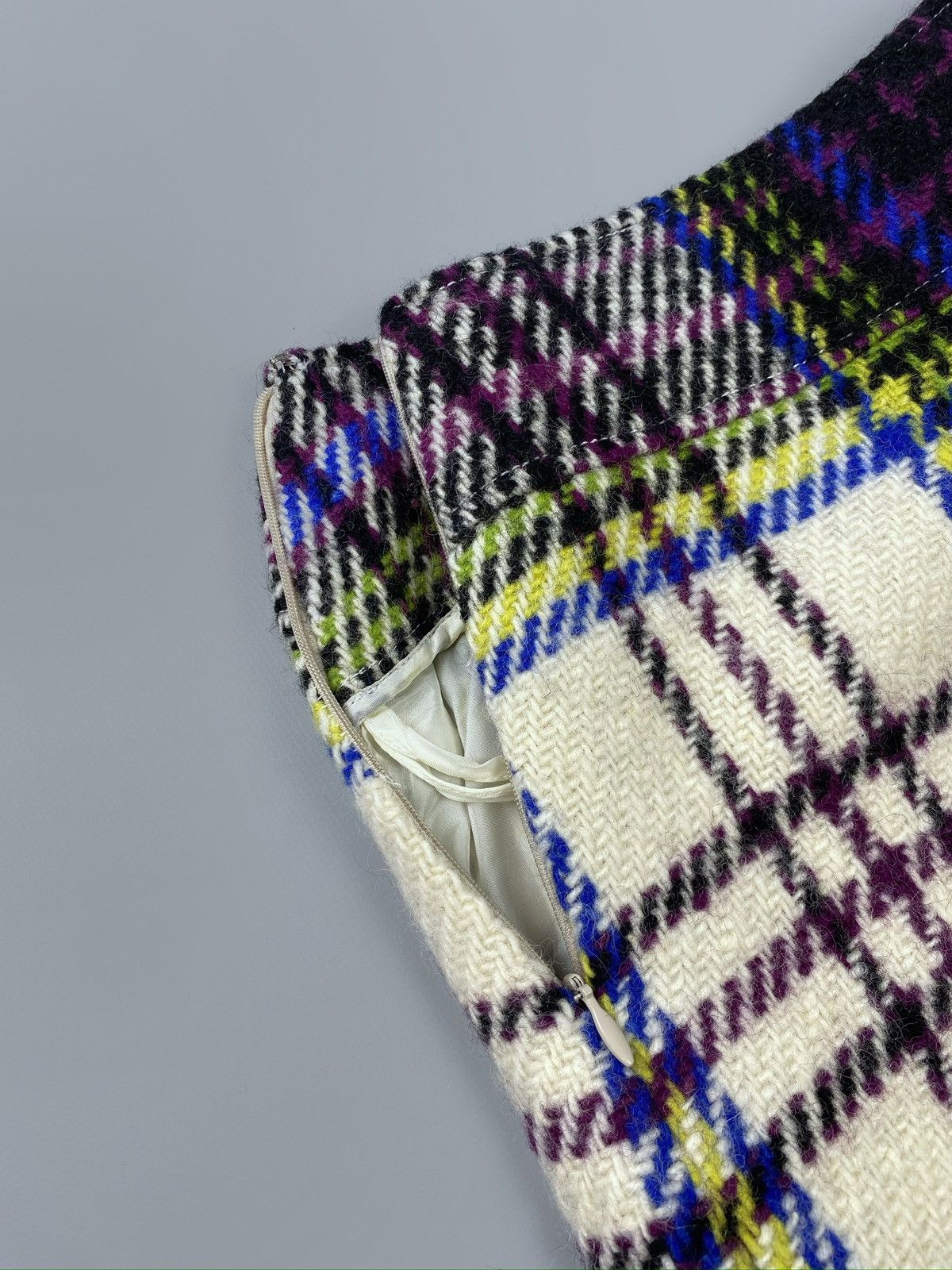 Burberry Vintage Burberry Nova Check Plaid Tweed Skirt UK 10 US 8 Size 28" / US 6 / IT 42 - 5 Thumbnail