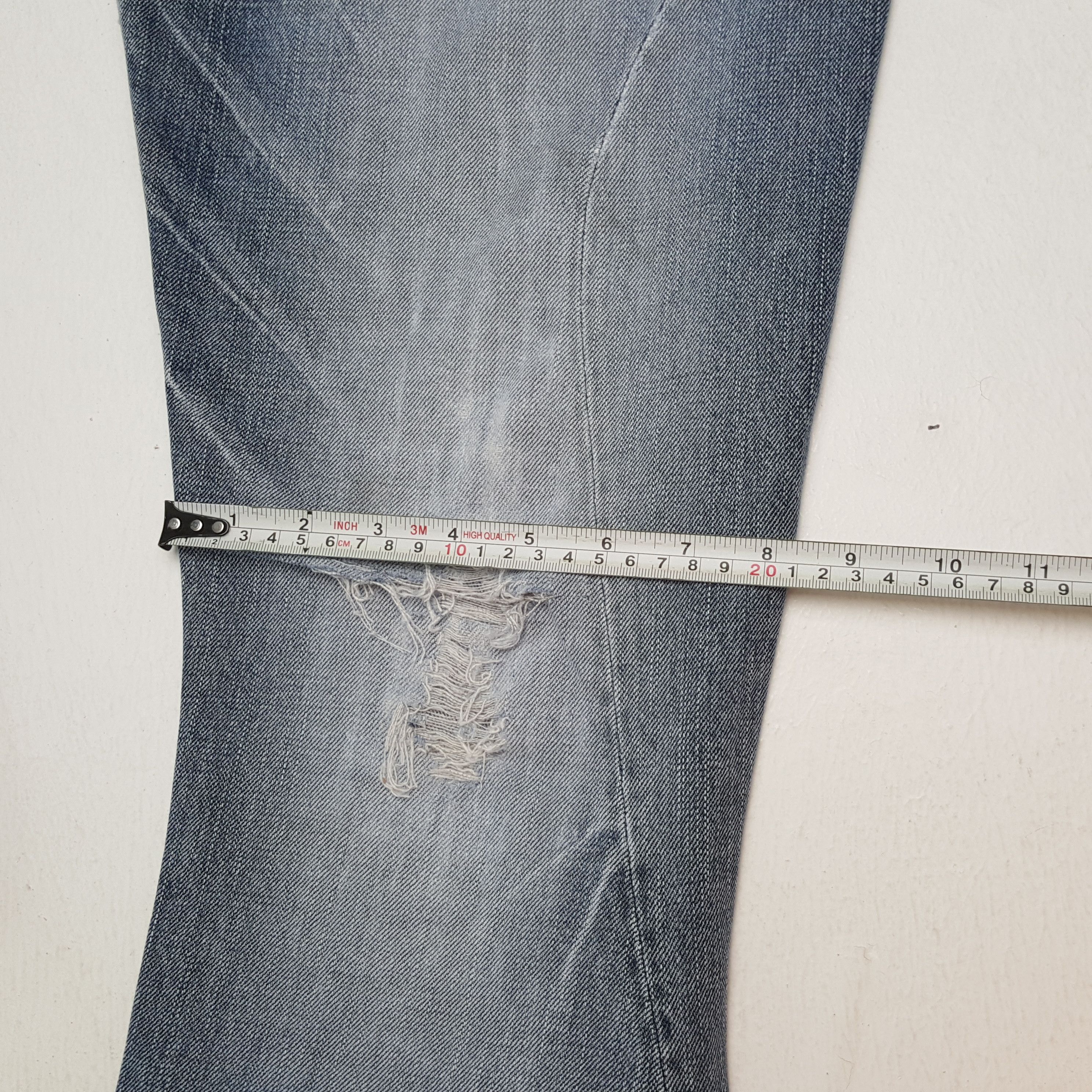 Japanese Brand × Le Grande Bleu (L.G.B.) × Vintage LE GRANDE BLEU L.G.B Distressed Jeans Fashion Style Size US 31 - 10 Thumbnail