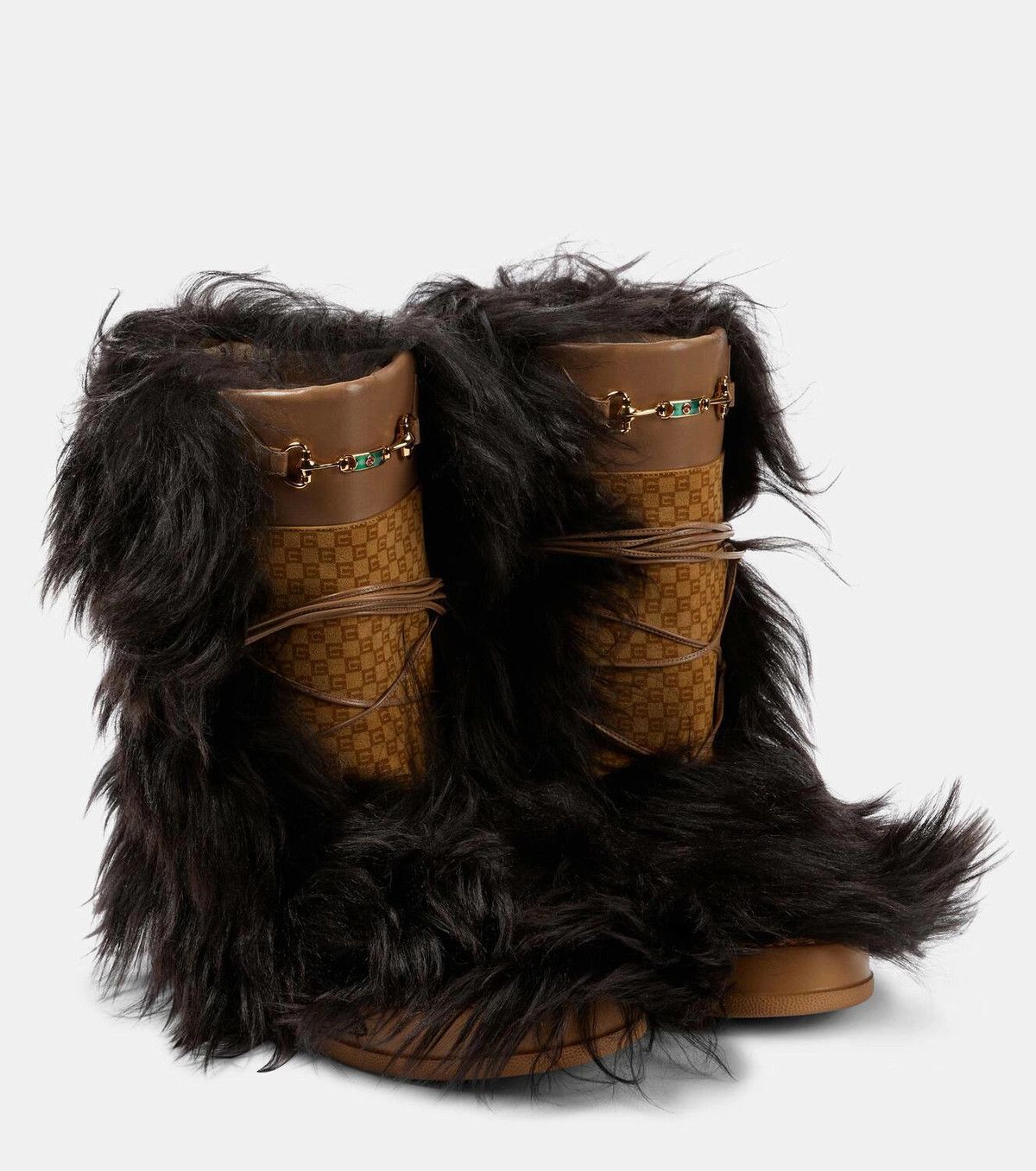 o1y0925 Boots in Brown/Black