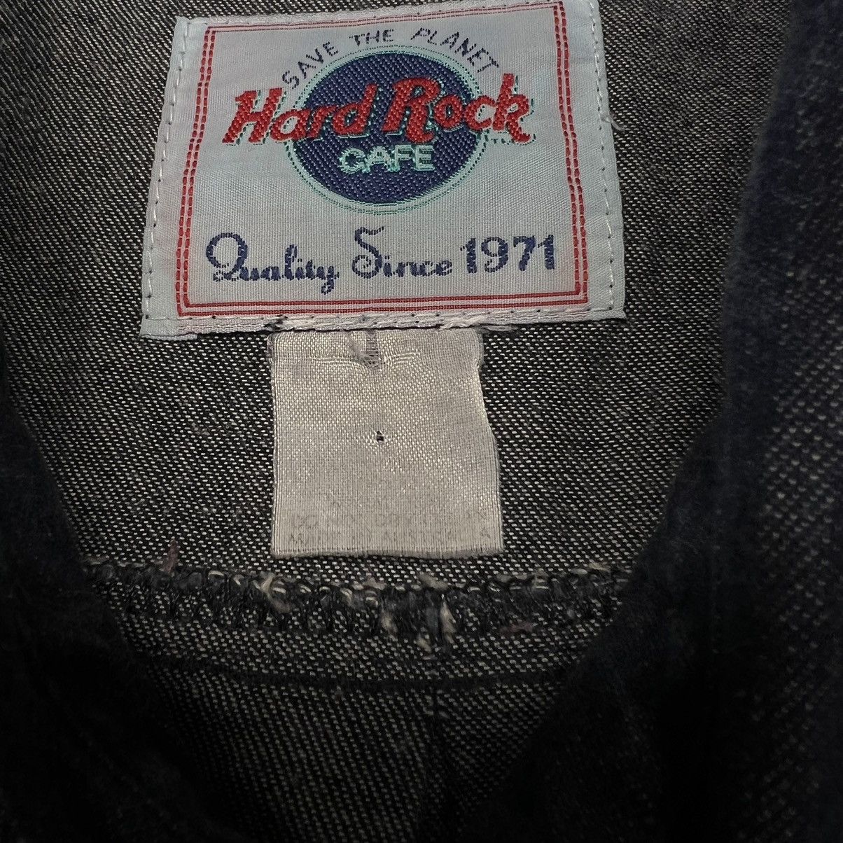 Hard Rock Cafe × Vintage VTG Hard Rock Cafe Denim Shirt Blue Button Queensland Y2K Size US L / EU 52-54 / 3 - 7 Thumbnail