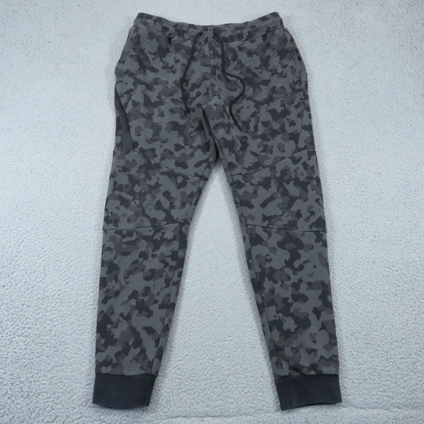 Nike Nike Tech Fleece Pants Men Large Camo Jogger Sweatpant NSW Black Gray NSW Size US 33 - 2 Thumbnail