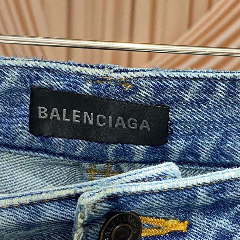 Balenciaga Balenciaga Washed blue knife cuts jeans. Size US 32 / EU 48 - 3 Thumbnail
