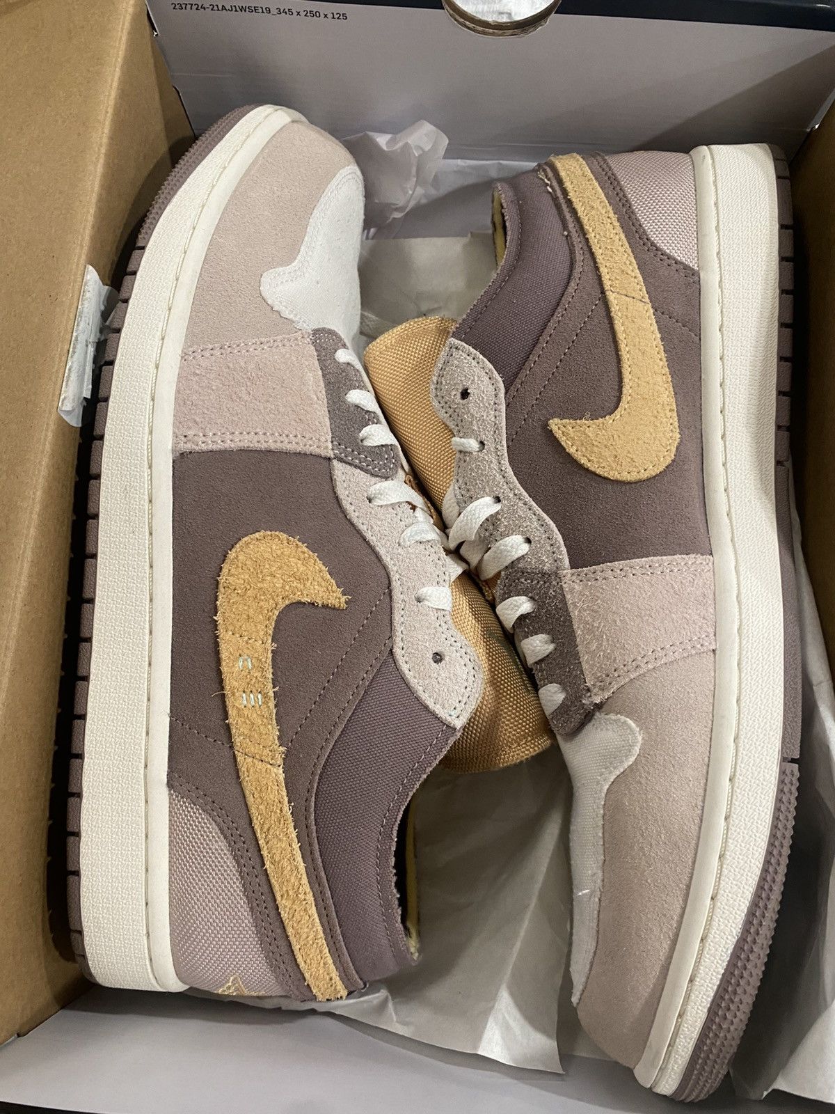 Jordan Brand Nike Air Jordan 1 Low ‘Inside Out Taupe Haze Size US 14 / EU 47 - 7 Thumbnail