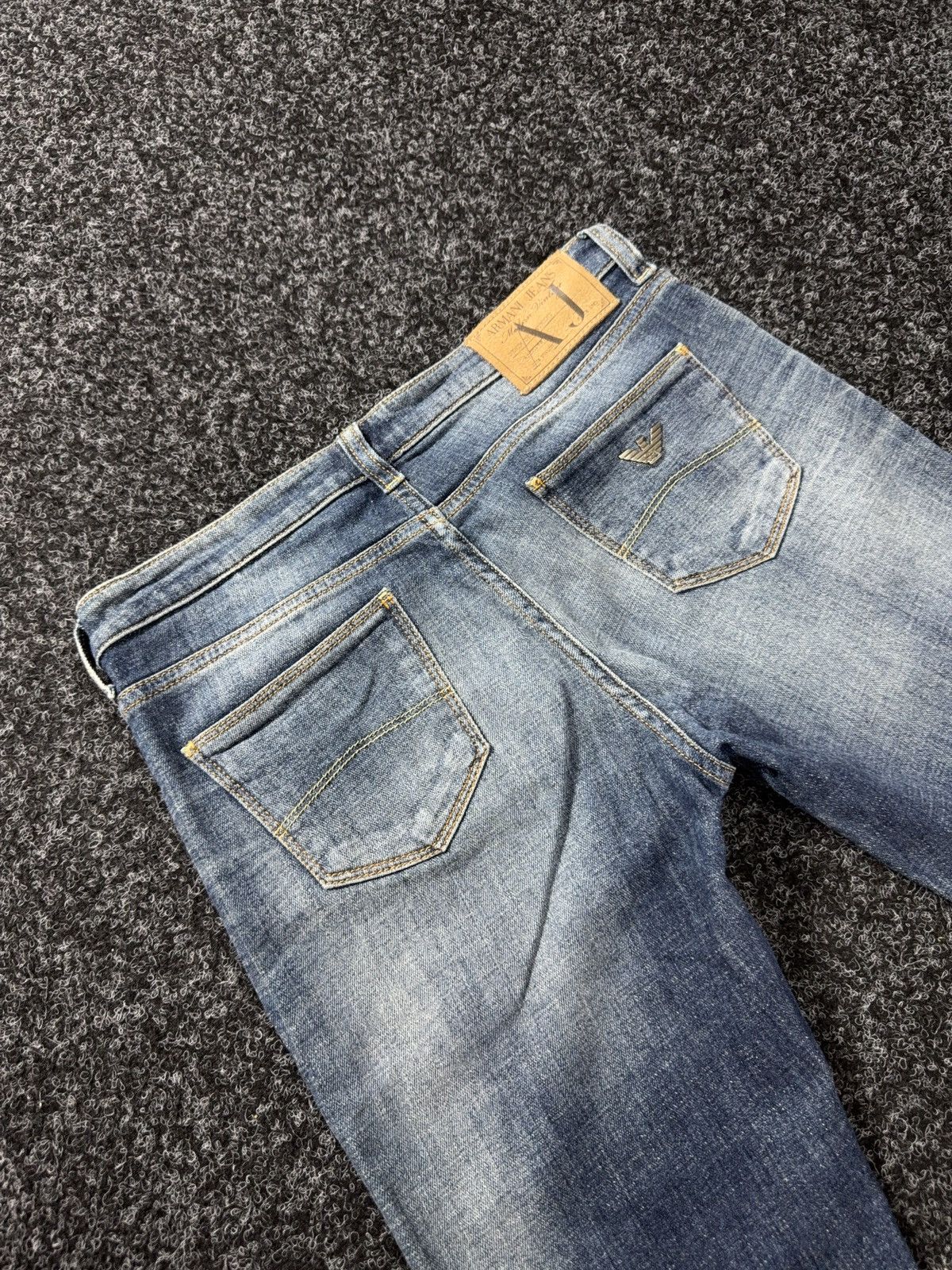 Giorgio Armani Luxury 00s Armani Jeans Slim Tapered Denim Pants Rock Y2K Size 27" / US 4 / IT 40 - 17 Thumbnail