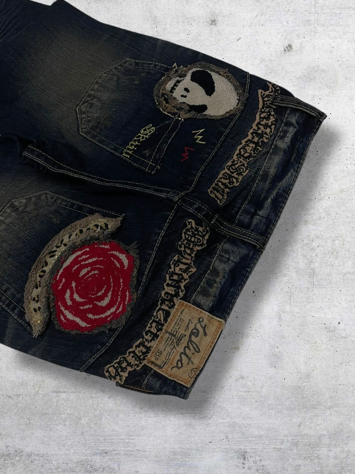 Tornado Mart 1990S LOLITA JAPAN DESIGNER SKULL ART MUDWASH ICONIC DENIM Size US 28 / EU 44 - 12 Thumbnail
