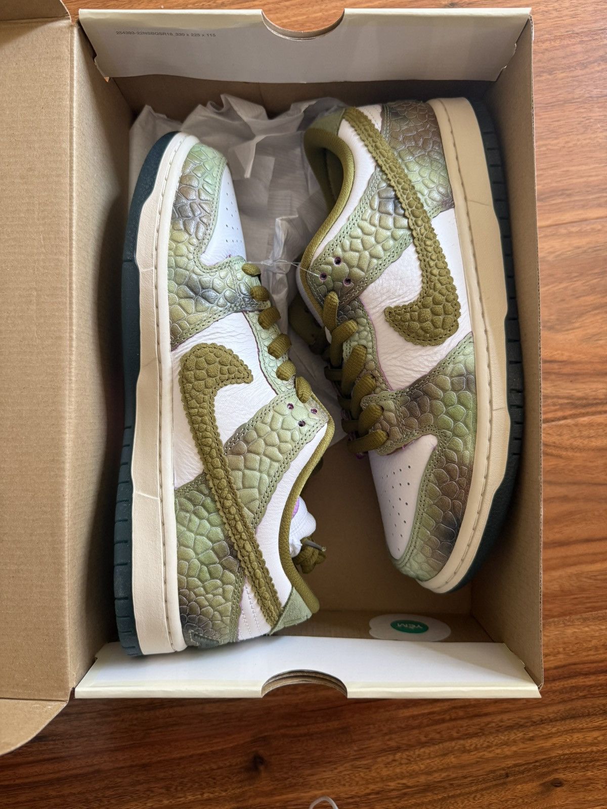 Nike SB DS* NIKE SB DUNK LOW “CHAMELEON” SZ 9.5 OG BOX INCLUDED Size US 9.5 / EU 42-43 - 3 Thumbnail