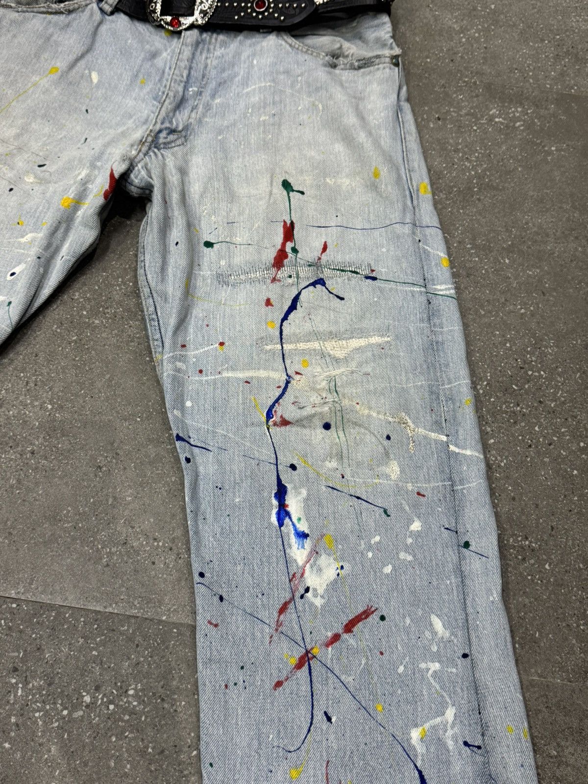 Fragment Design × Levi's Heavily Distressed Levis 505 x Fragment Design Selvedge Jean Size US 36 / EU 52 - 24 Thumbnail