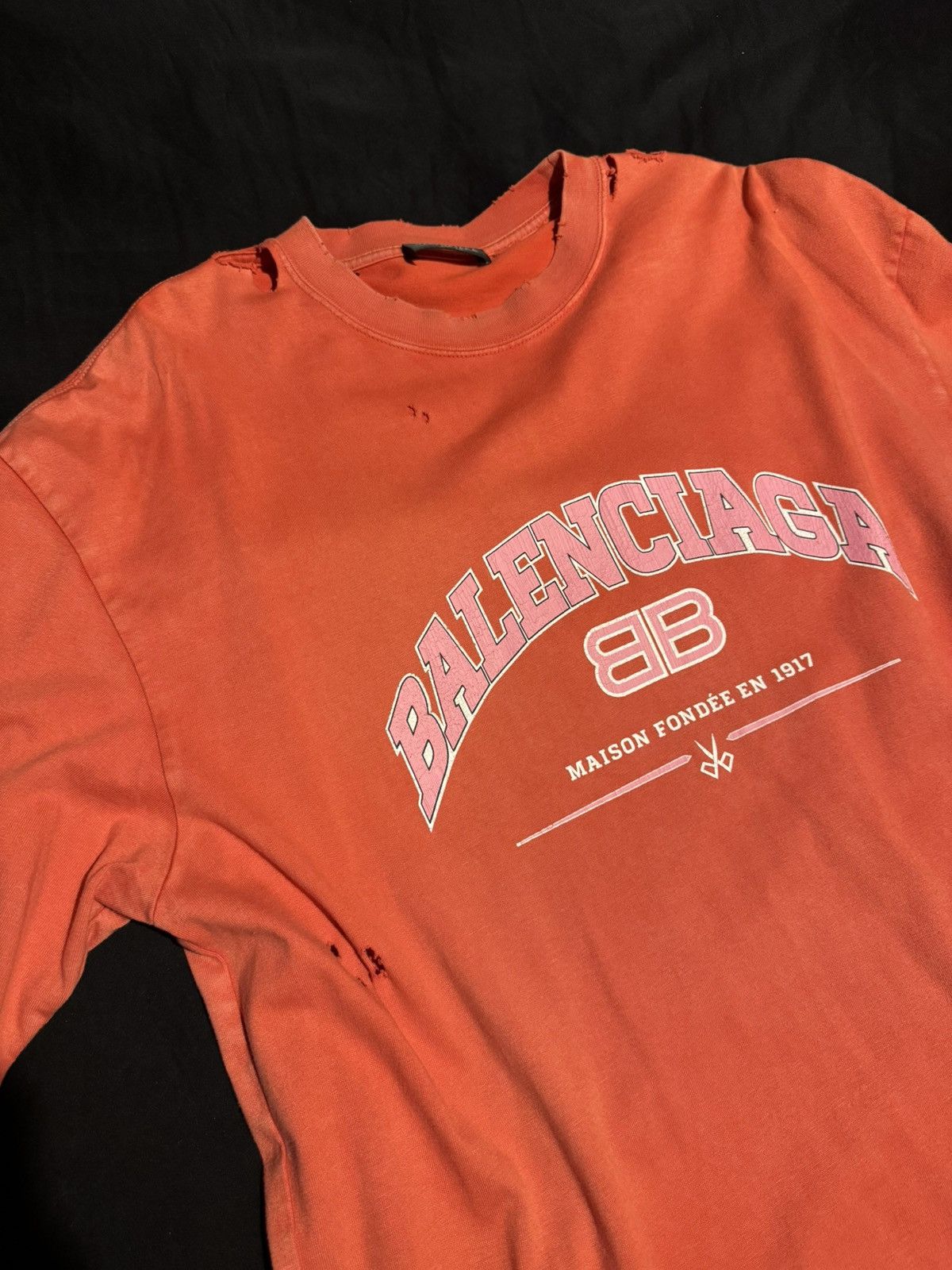 Balenciaga Balenciaga maison fondee t shirt red/pink Size US S / EU 44-46 / 1 - 4 Thumbnail
