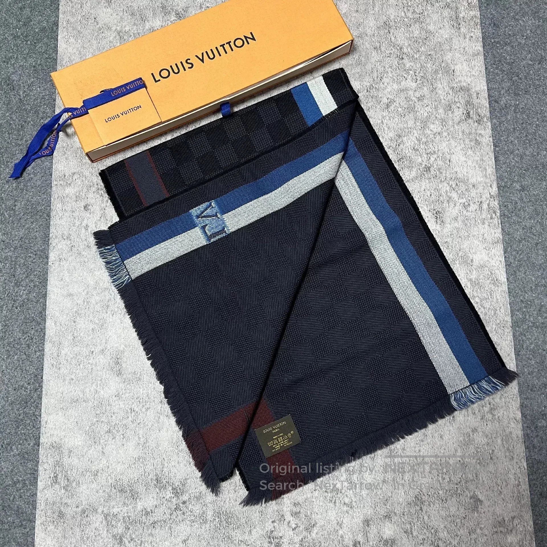 Louis Vuitton Louis Vuitton Damier Check Scarf. Size ONE SIZE - 2 Thumbnail