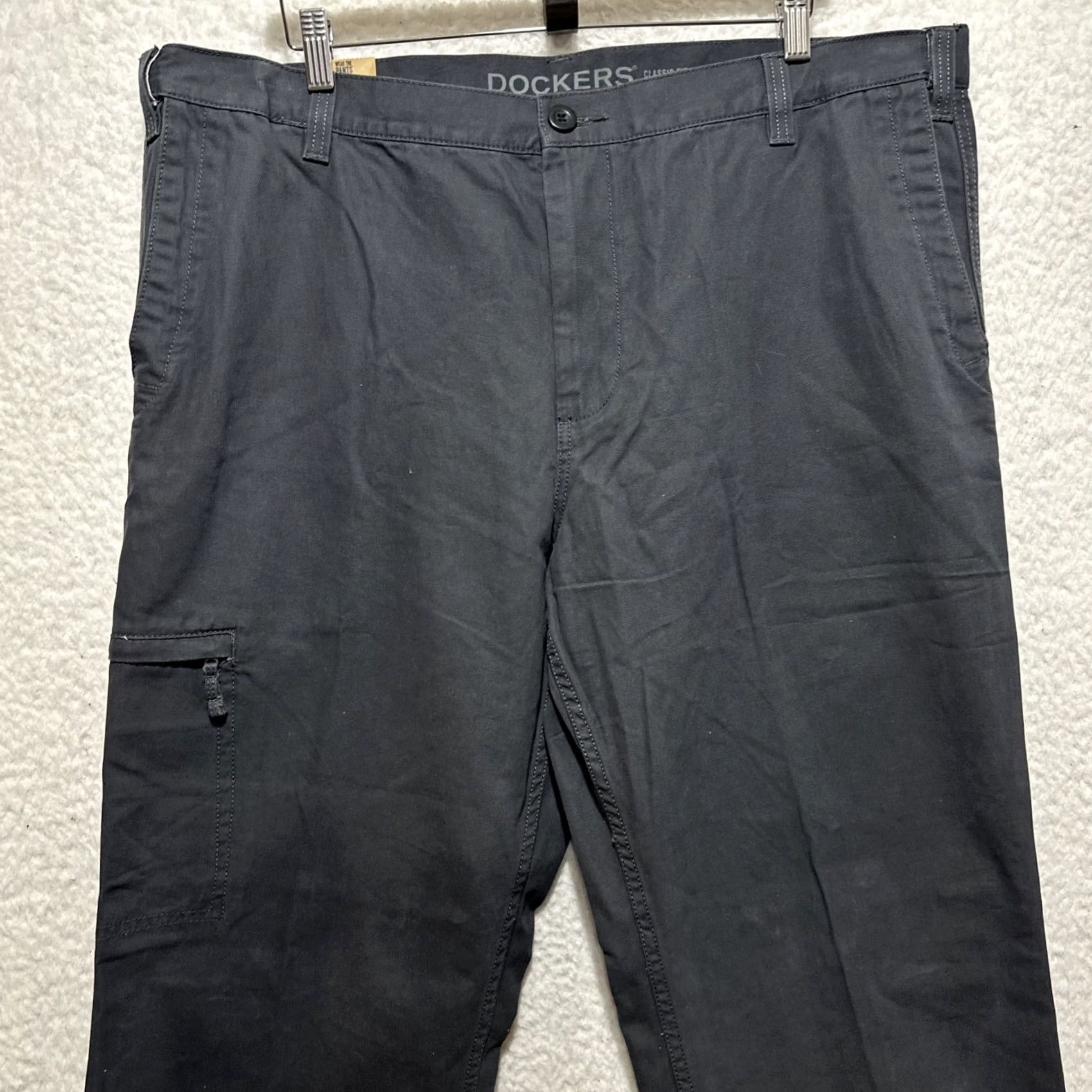 Dockers DOCKERS Pacific Classic Fit Comfort Cargo Pants Men Sz 42 Dark Gray Canvas NWT Size US 42 / EU 58 - 3 Thumbnail