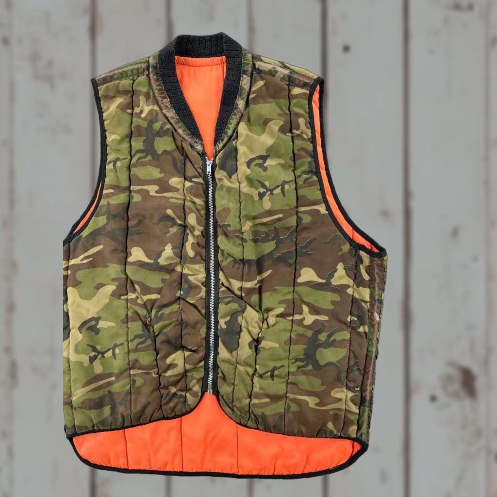 Vintage VINTAGE Reversible Mens Medium Orange And Camouflage Zip Up Hunting Vest 80s Size US M / EU 48-50 / 2 - 1 Thumbnail