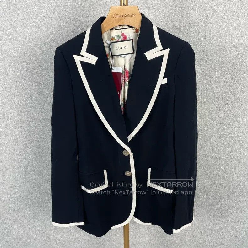 Gucci gucci College-style silk black suit Size XS / US 0-2 / IT 36-38 - 1 Thumbnail