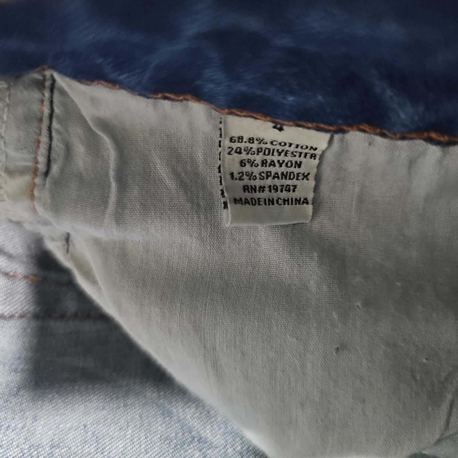 Other Refuge Sz 4 Cuffed Jean Shorts Size 27" / US 4 / IT 40 - 3 Thumbnail