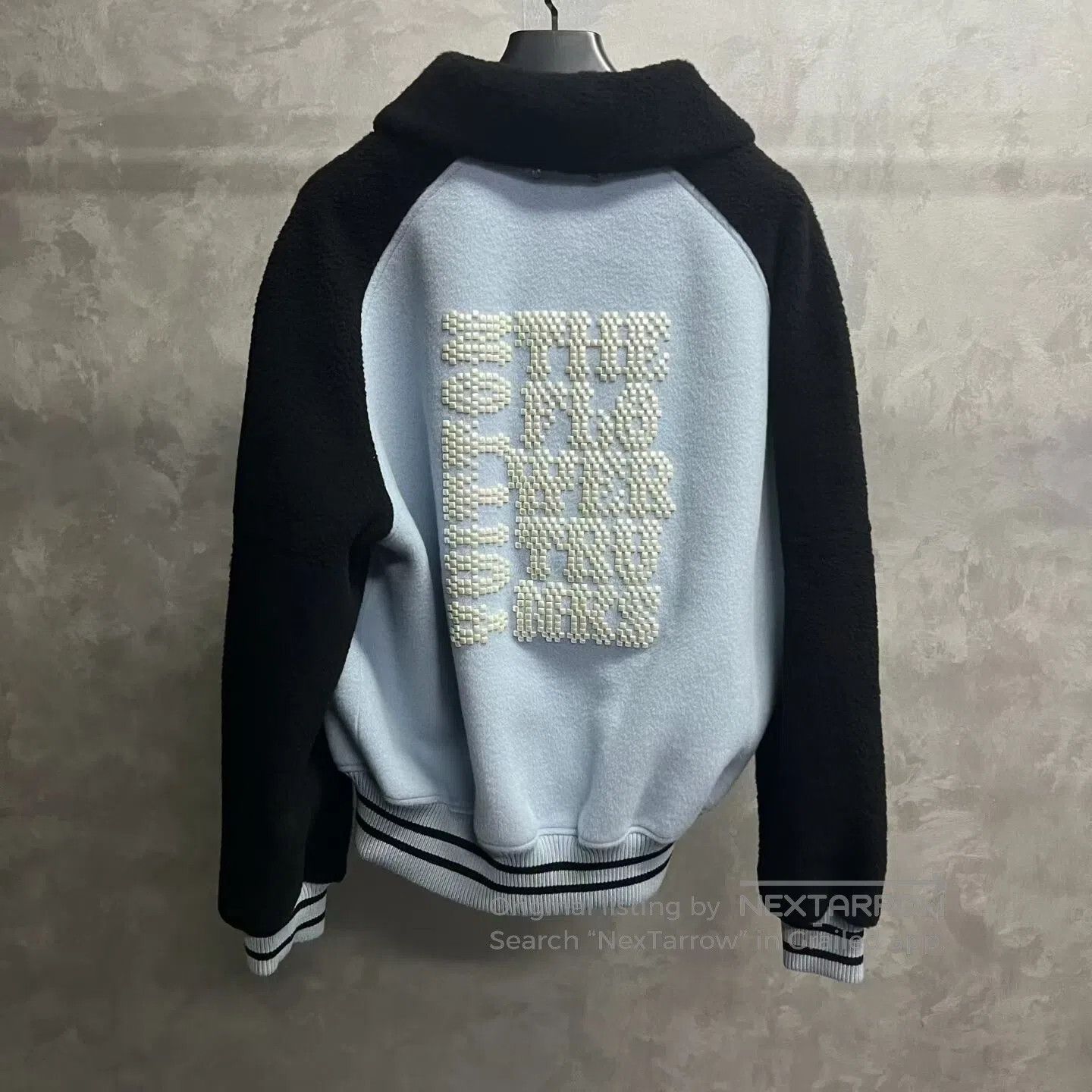 Louis Vuitton Louis Vuitton Blue letter logo, striped embroidery, long-s Size US L / EU 52-54 / 3 - 4 Thumbnail