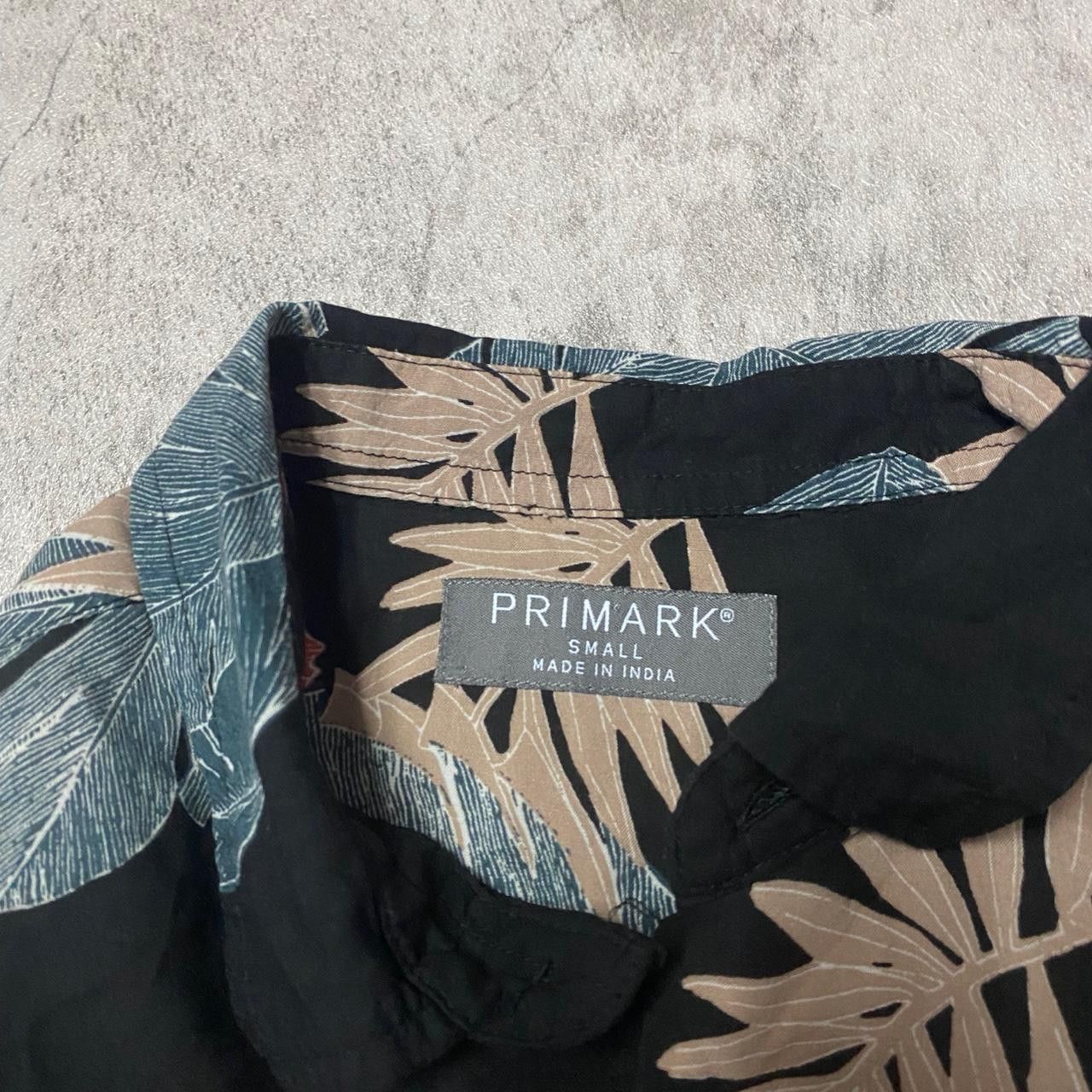 Other Black floral button-up shirt #floralshirt Size US S / EU 44-46 / 1 - 3 Thumbnail