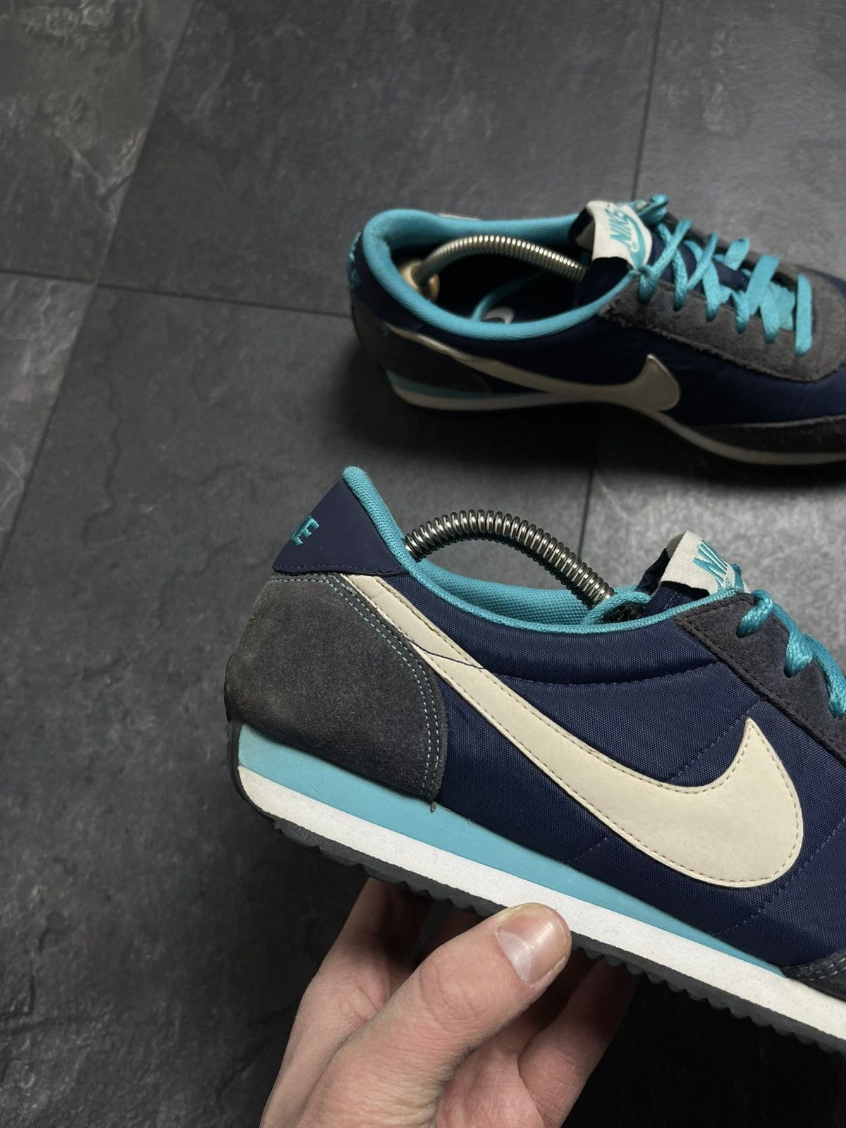 Streetwear Nike vintage low top 90s sneakers Size US 7 / EU 40 - 2 Thumbnail