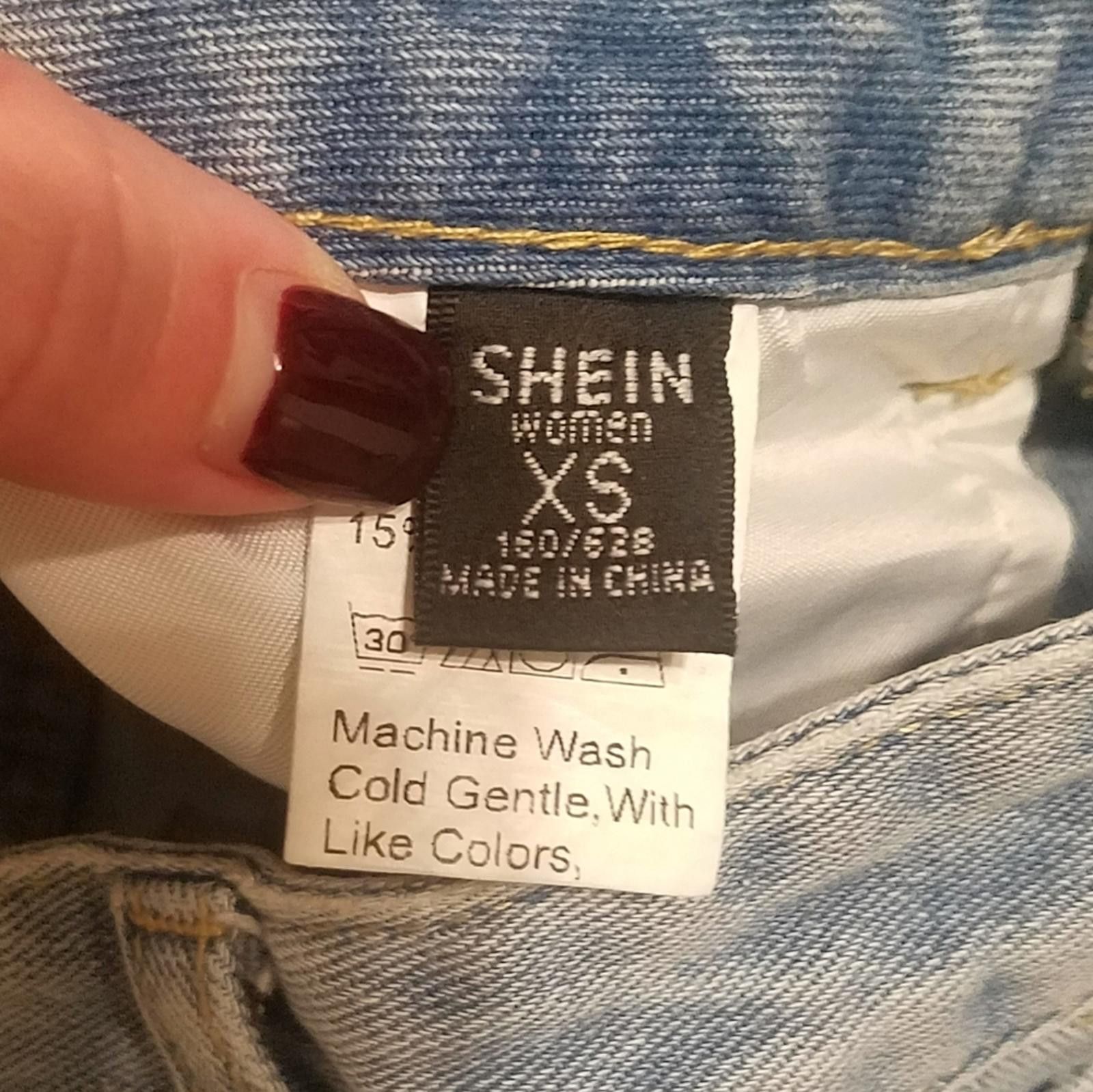 Shein Shein Distressed Denim Shorts XS Size 26" / US 2 / IT 38 - 3 Thumbnail