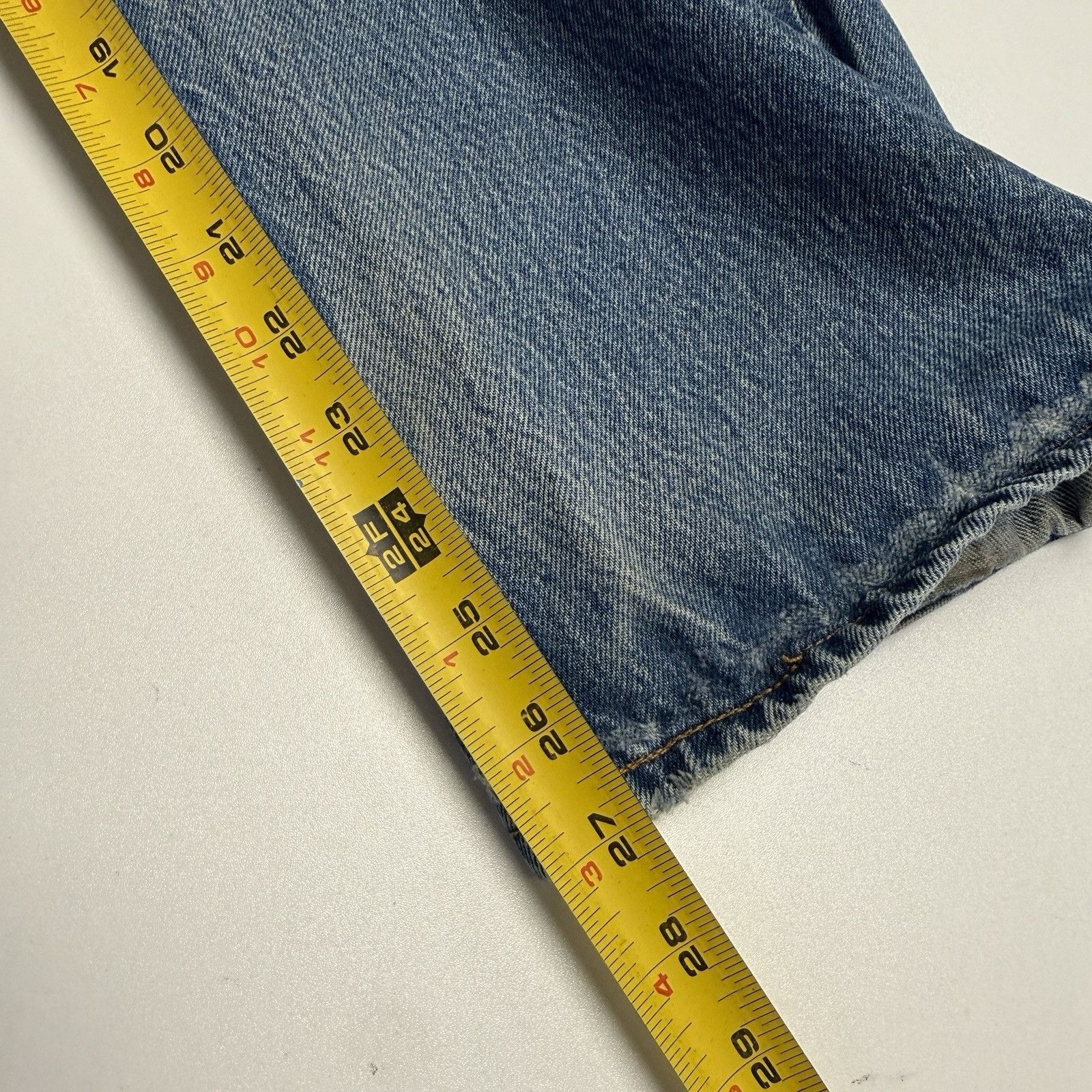 Levi's Vintage Levis 501 Jeans Mens 44x30 (40x27) Faded Blue USA Size US 44 / EU 60 - 15 Thumbnail