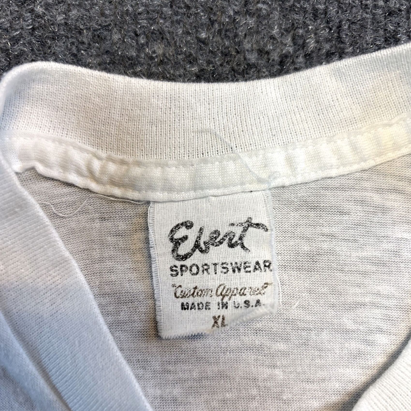 Vintage VINTAGE Ebert Sportswearvisas And Passports T Shirt Men’s XL White Graphic Trace Mens XL White T Shirt Size US XL / EU 56 / 4 - 3 Thumbnail