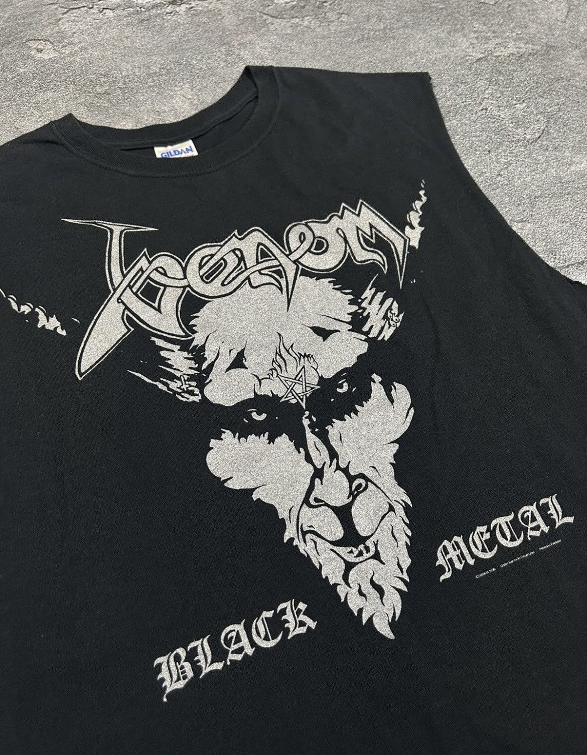 Band Tees × Vintage Vintage 1996 Venom Black Metal Graphic Print Tee T-shirt Size US L / EU 52-54 / 3 - 2 Thumbnail