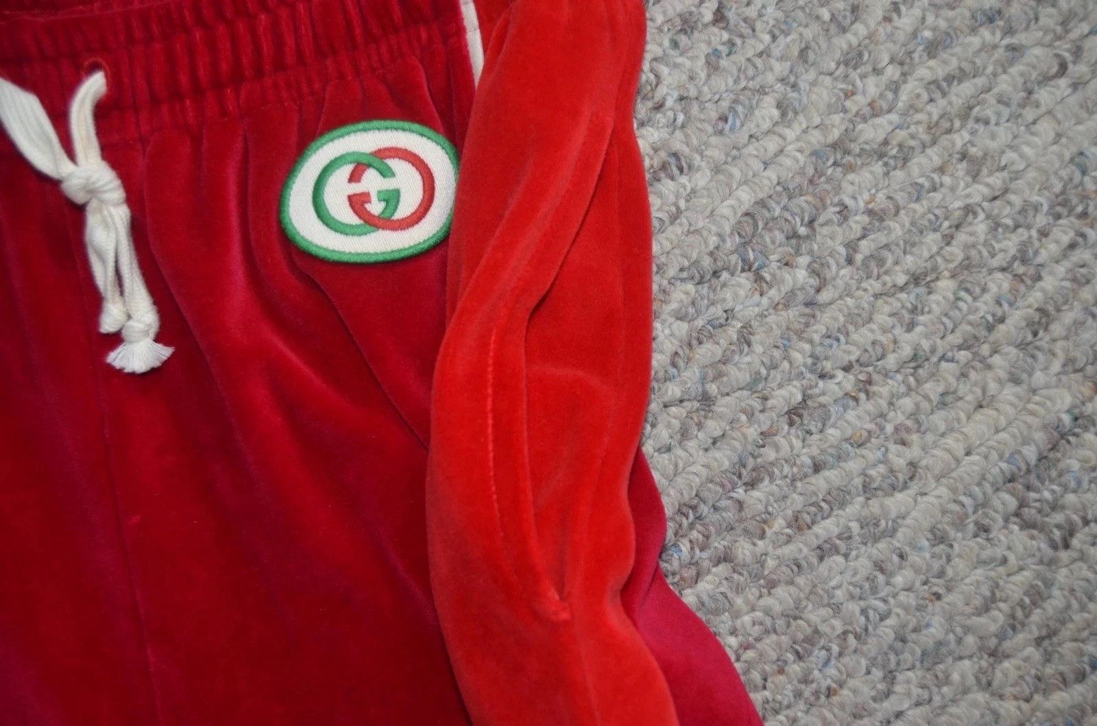 Gucci Gucci GG Velvet Track Pants Red White Logo XL Size 25" / US 0 / IT 36 - 2 Thumbnail
