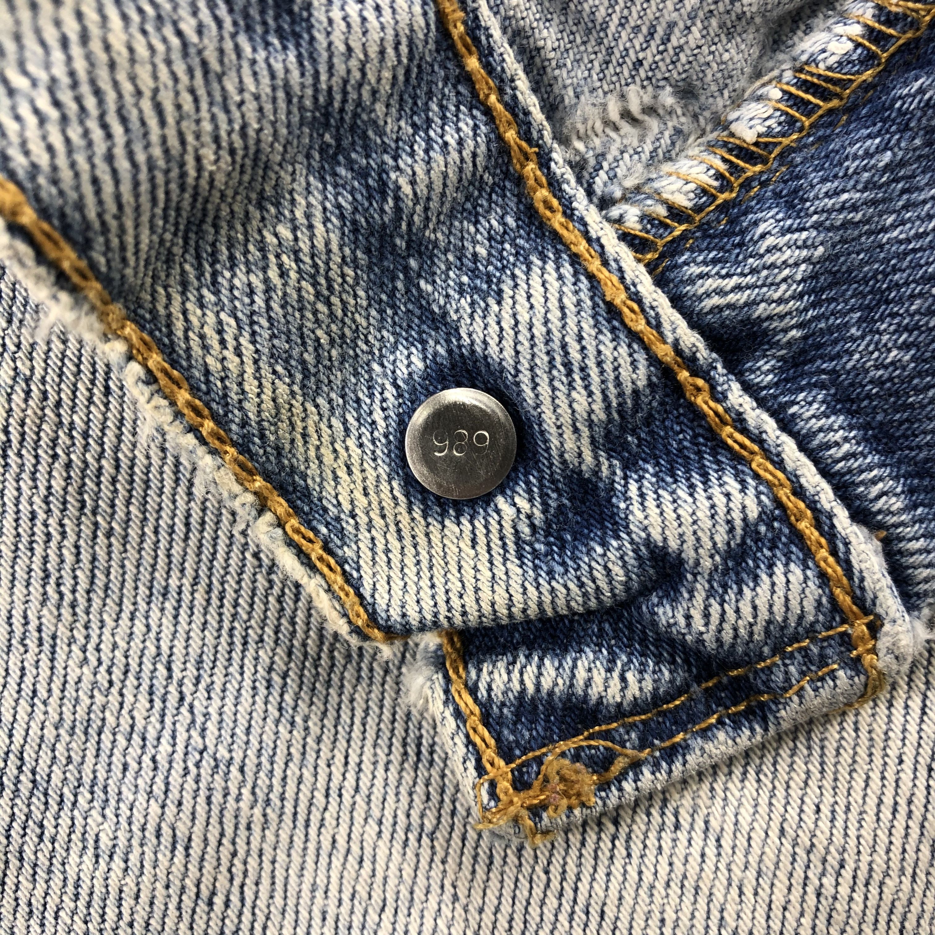 Levi's Vintage Light Wash Levis Jeans-J2131 Size US 35 - 15 Thumbnail