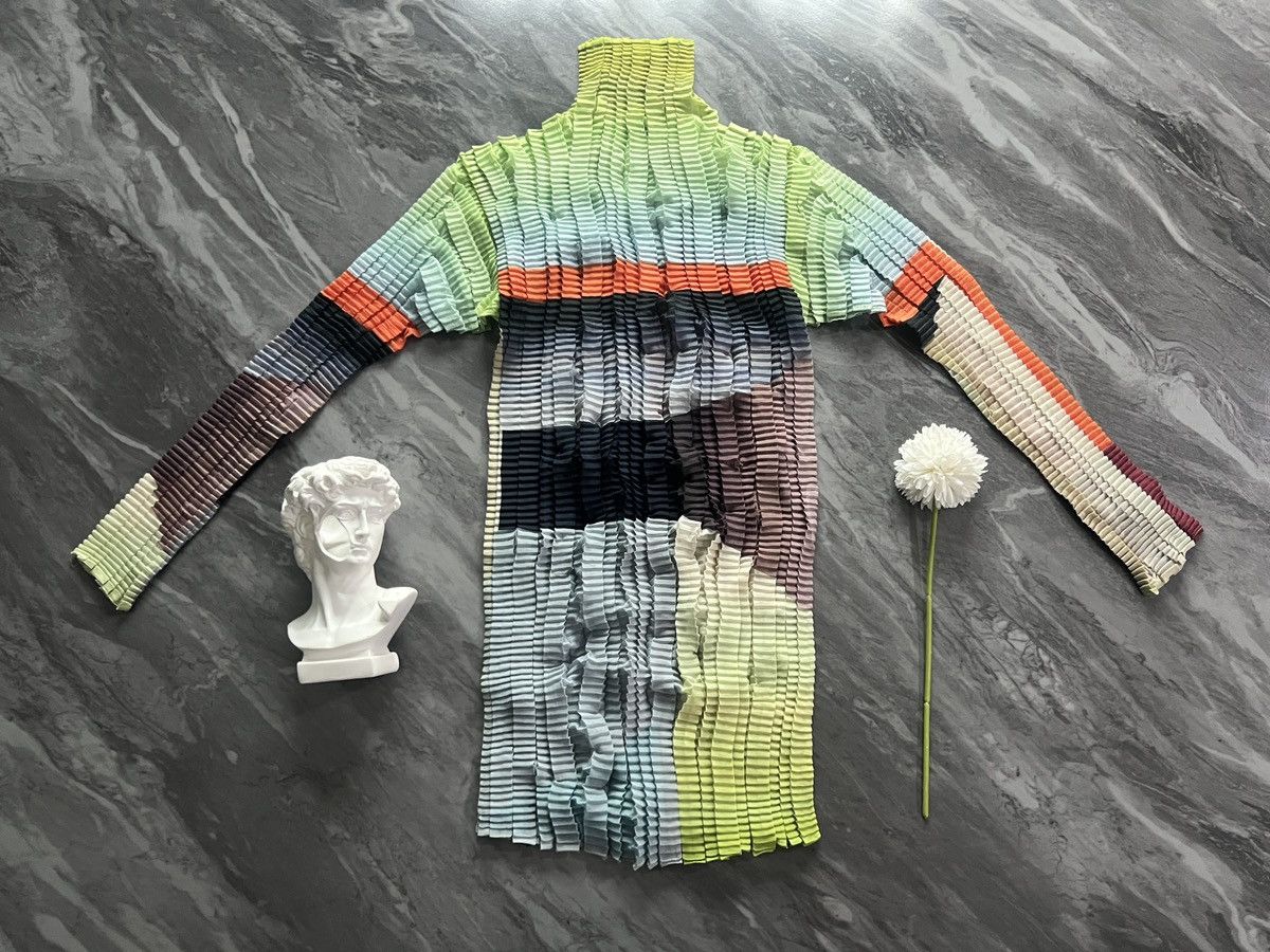 Issey Miyake Issey Miyake : Pleats Please Long Sleeve Multicolor Green Size ONE SIZE - 3 Thumbnail
