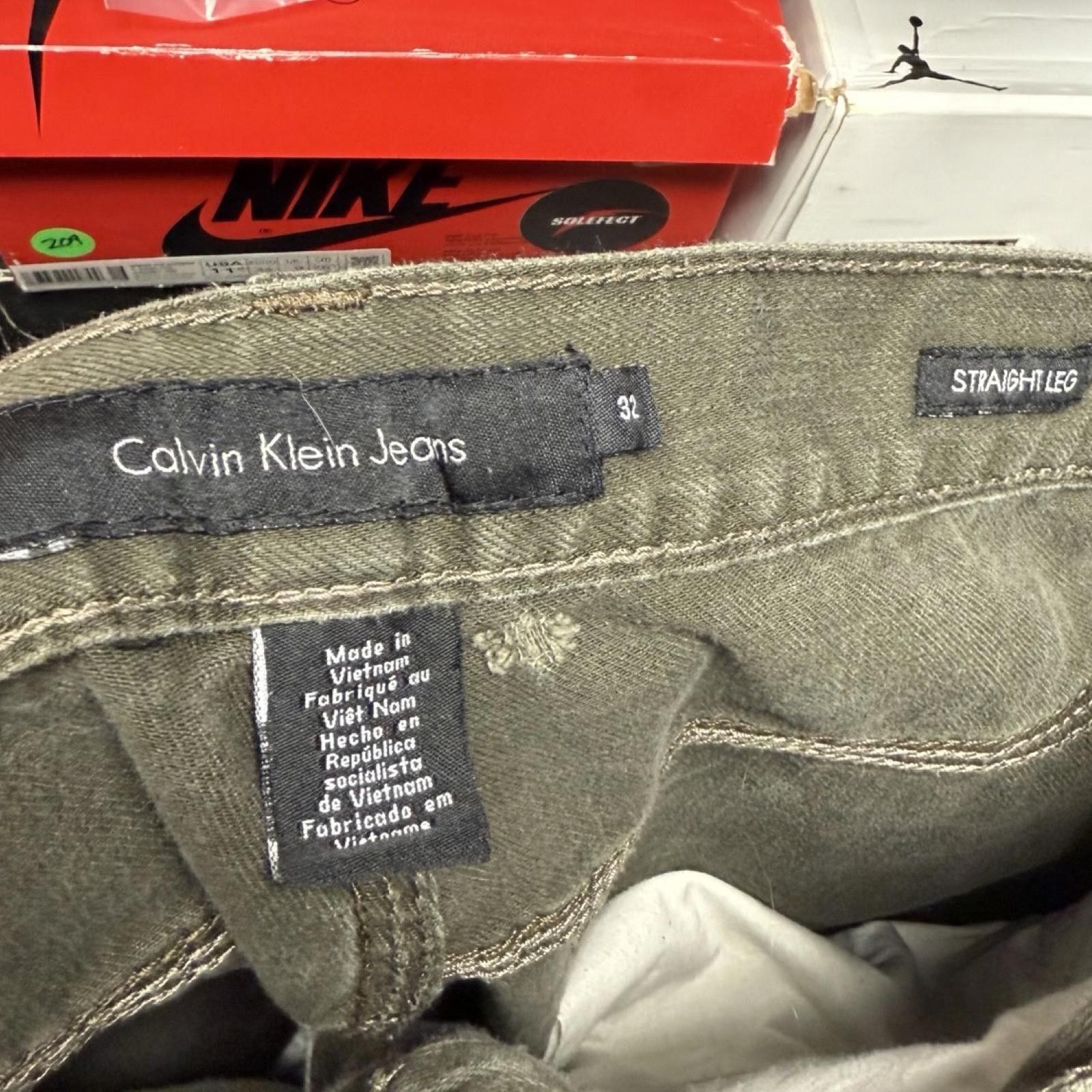 Calvin Klein Green Calvin Klien Jeans -- 32 -- Size US 32 / EU 48 - 4 Thumbnail