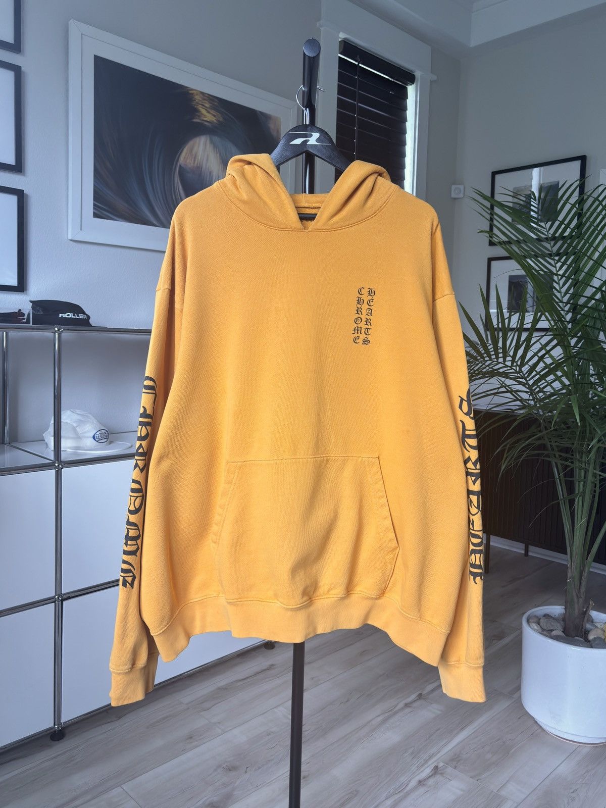 CHROME HEARTS - XXXL/XXL YELLOW LOGO HOODIE