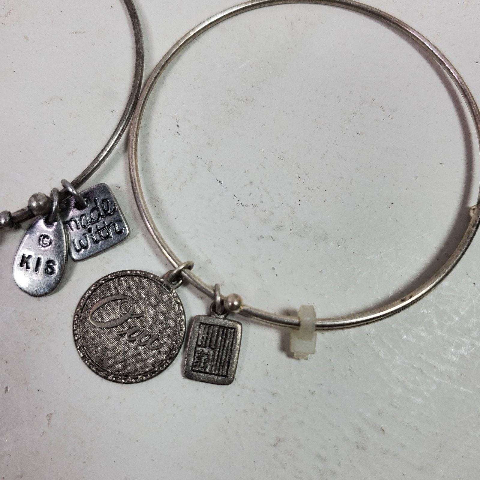 The Unbranded Brand Casual Career 3 Silver Tone Charm Bangles NOS Size ONE SIZE - 4 Thumbnail