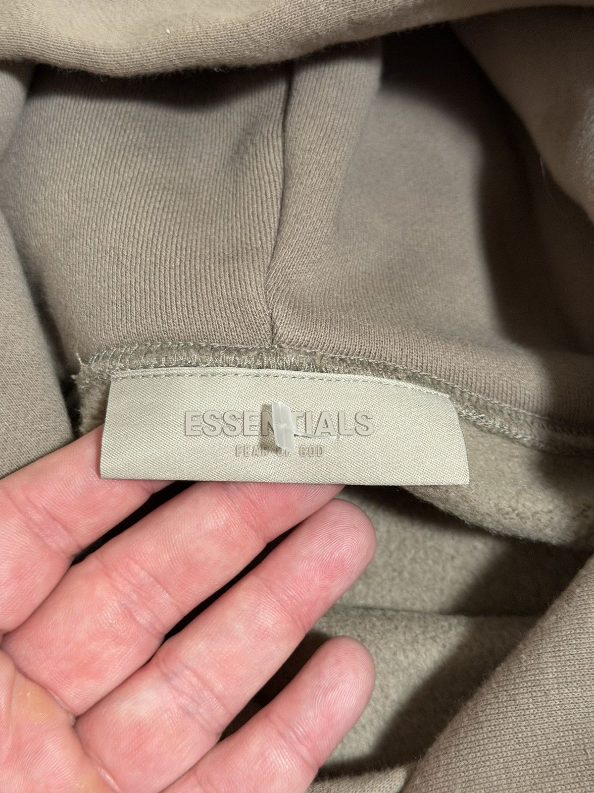 Fear of God 🔥300$ Fear of God ESSENTIALS Men's Core Logo Fleece Hoodie Size US S / EU 44-46 / 1 - 7 Thumbnail