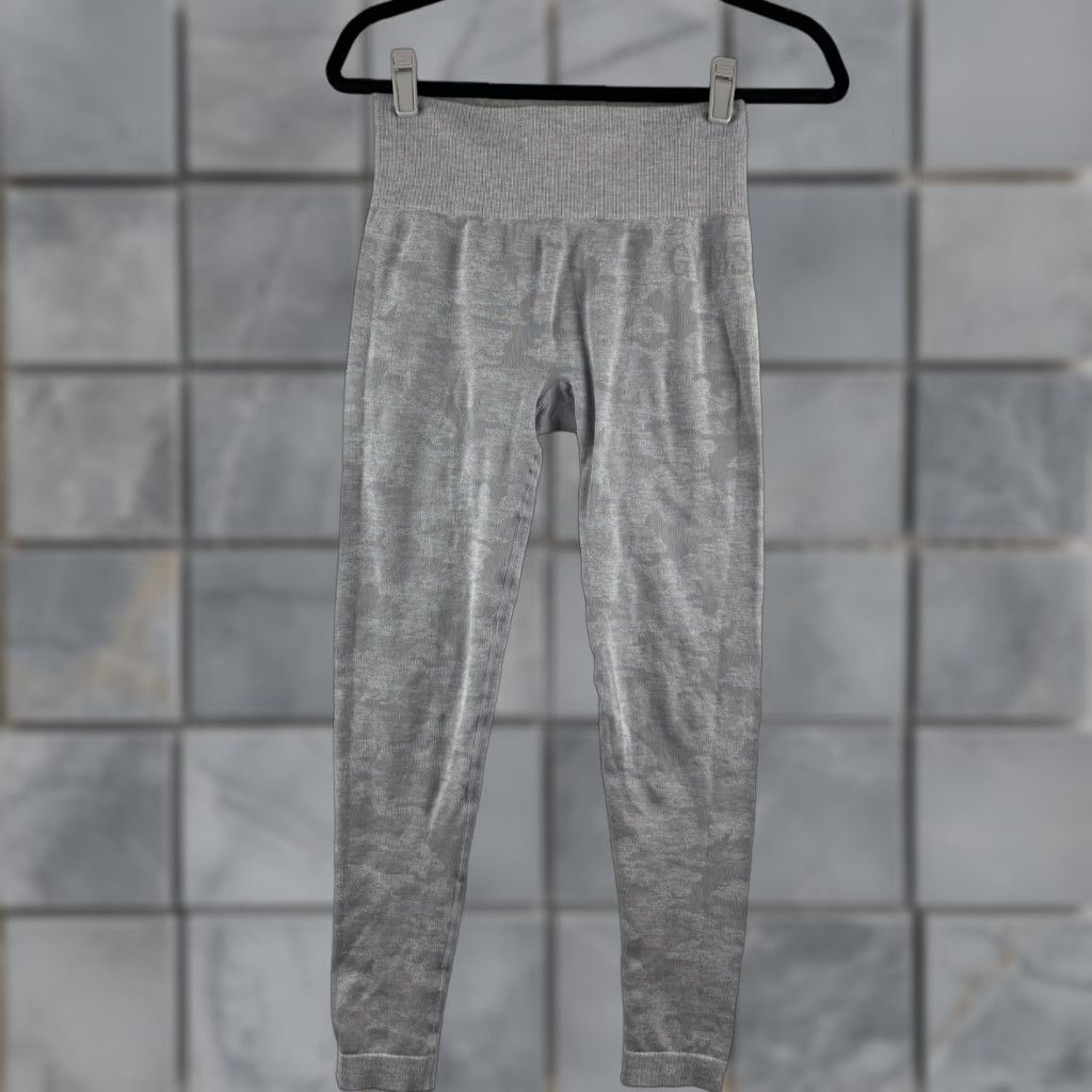 Gymshark Gymshark Leggings Womens XS Gray High Waist Seamless Stretch Compression Active Apparel Womens XS Gray Camouflage Modern Athleisure Size 26" / US 2 / IT 38 - 1 Thumbnail
