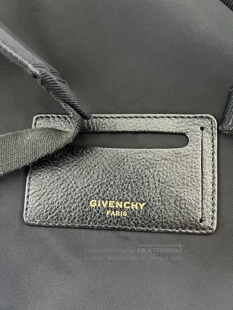 Givenchy Givenchy Monkey Limited Edition Bag Size ONE SIZE - 6 Thumbnail