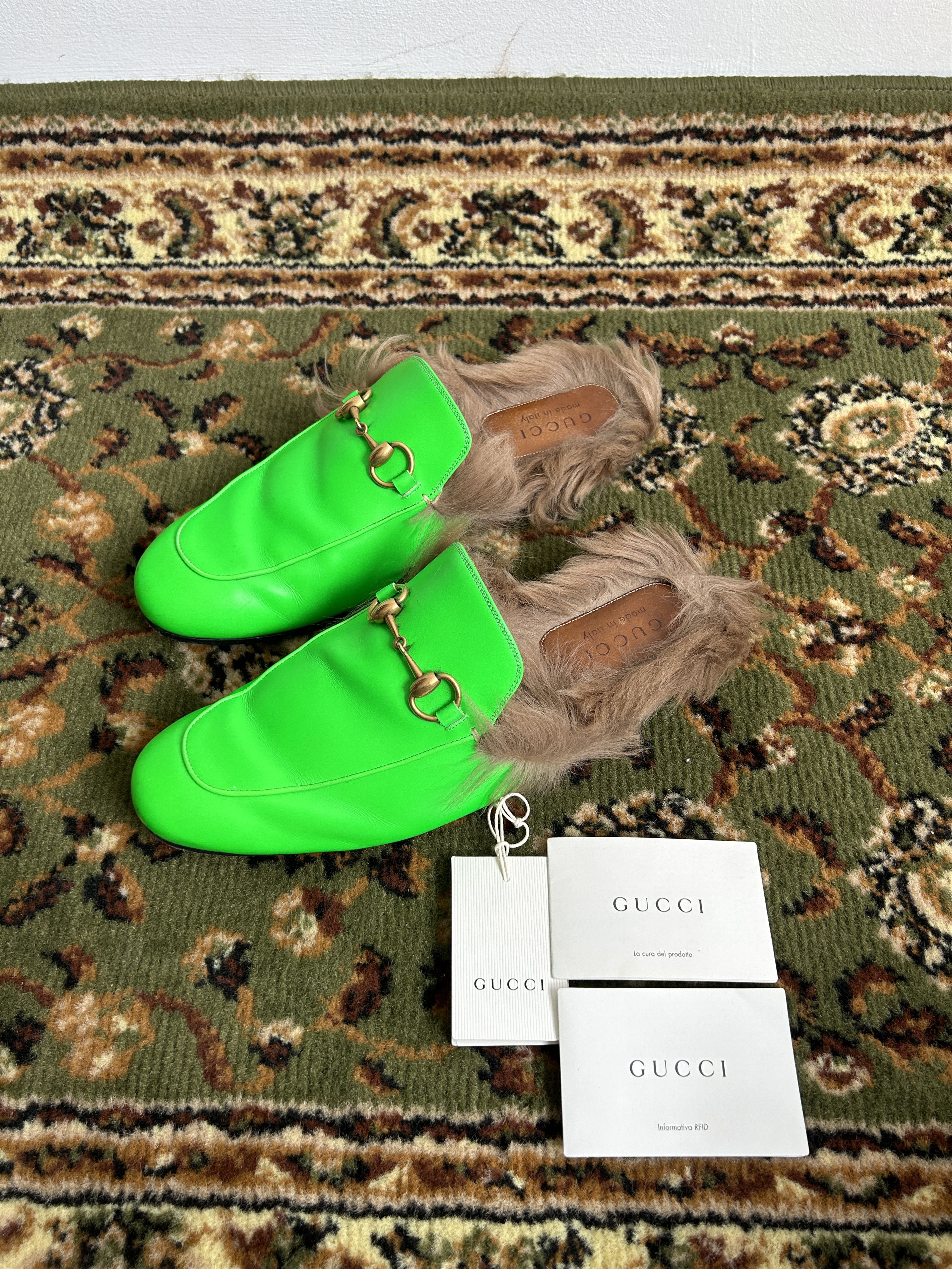 Gucci Gucci princetown horsebit kangaroo fur slip ons neon green Size US 10 / EU 43 - 2 Thumbnail