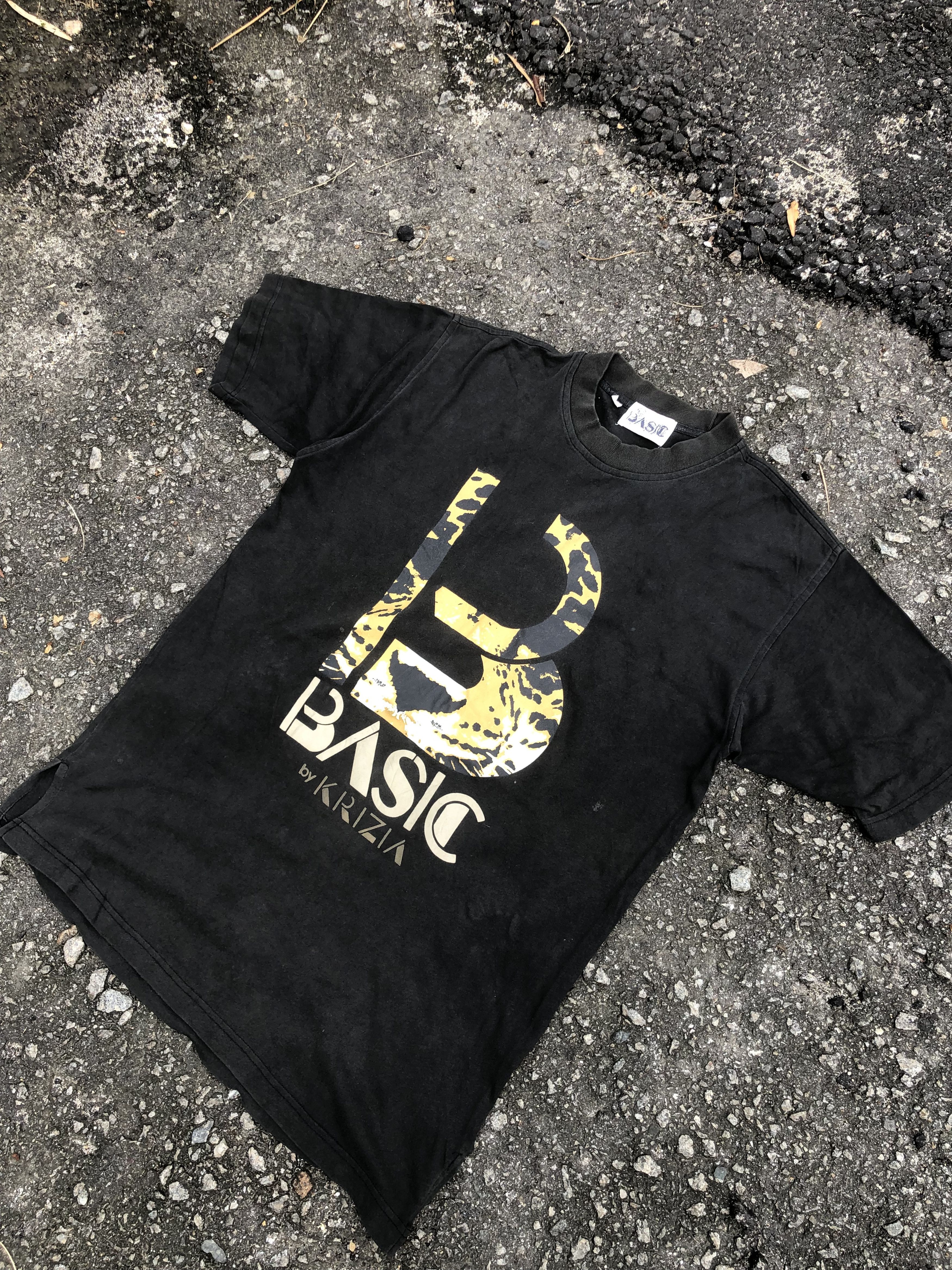Krizia Vintage Basic Leopard Logo By KRIZIA Tshirt Size L / US 10 / IT 46 - 2 Thumbnail