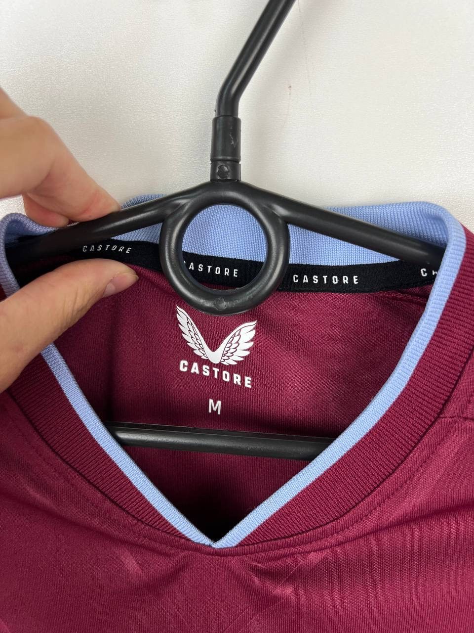 Vintage Aston Villa Castore jersey t-shirts size M Size US M / EU 48-50 / 2 - 5 Thumbnail