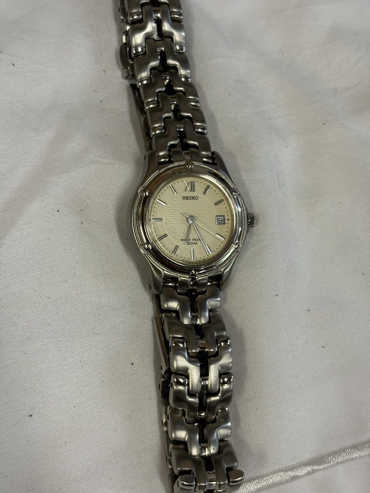 Seiko Seiko 7N82-0599 5 Bar Silver Tone Womens Watch! New battery! Size ONE SIZE - 9 Thumbnail