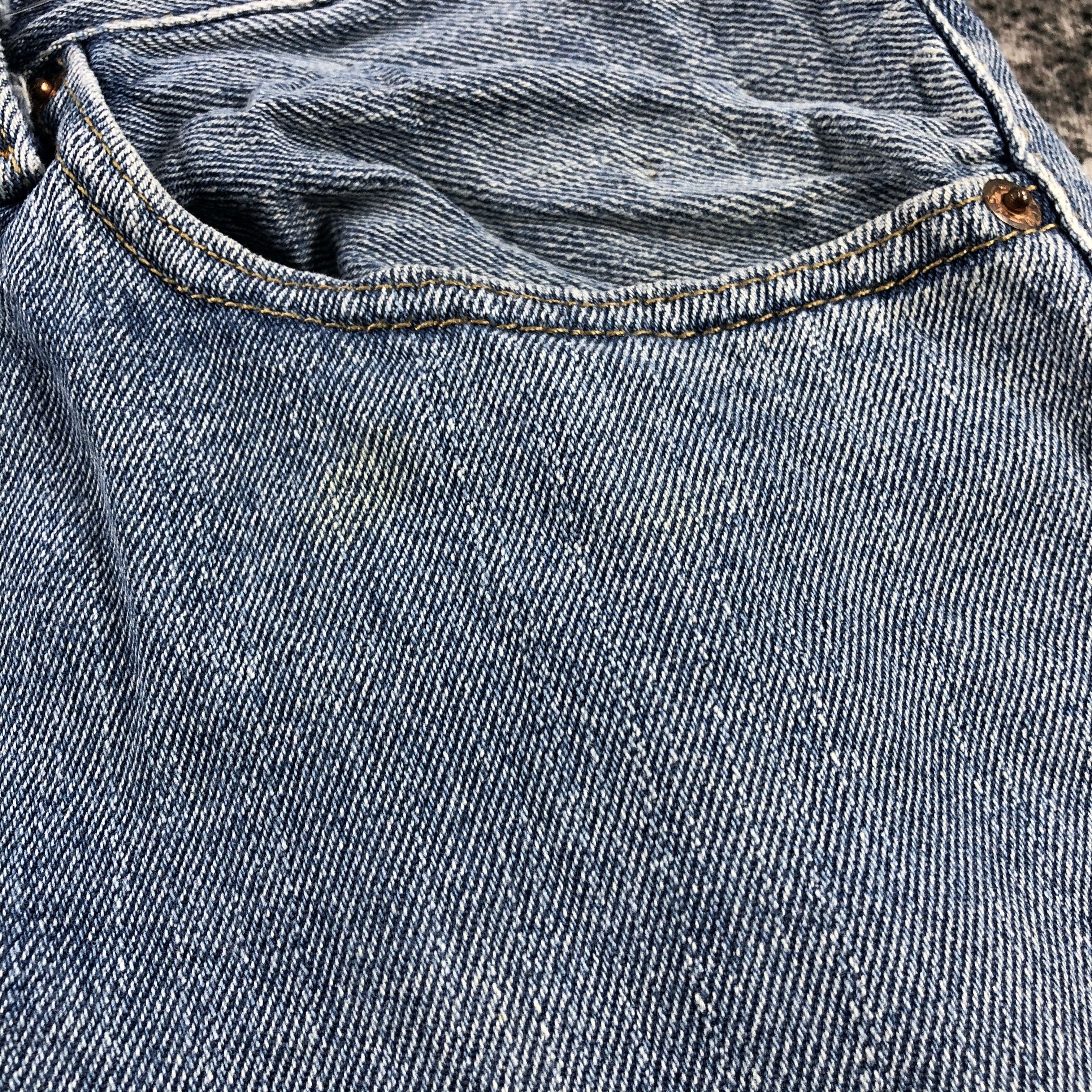 Levi's Vintage Levis 550 Jeans Medium Wash Denim KJ1091 Size US 32 / EU 48 - 14 Thumbnail