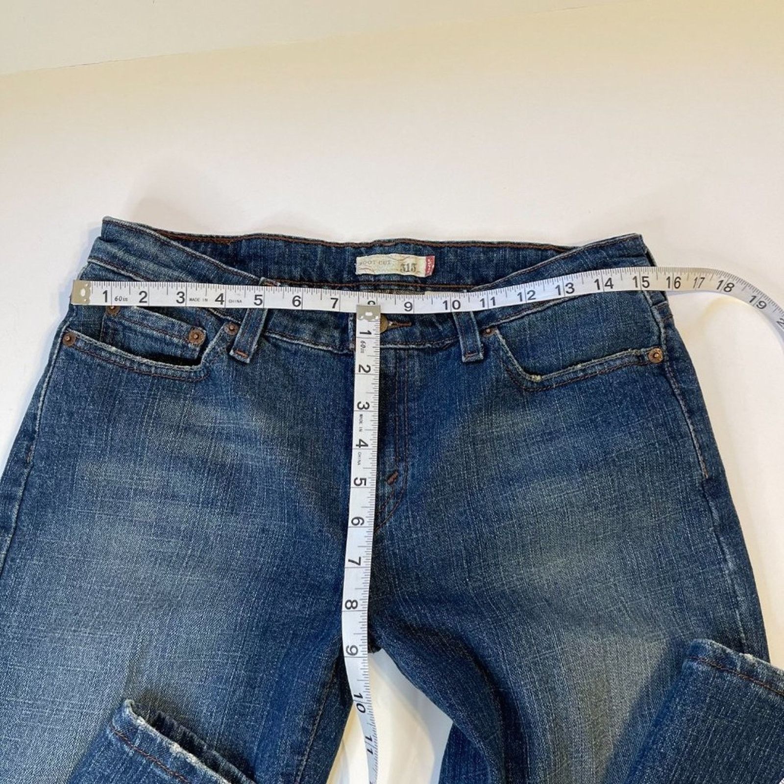 Levi's LEVI'S Women's Boot Cut 515 Medium Wash Jeans, 10S Size 32" / US 10 / IT 46 - 5 Thumbnail