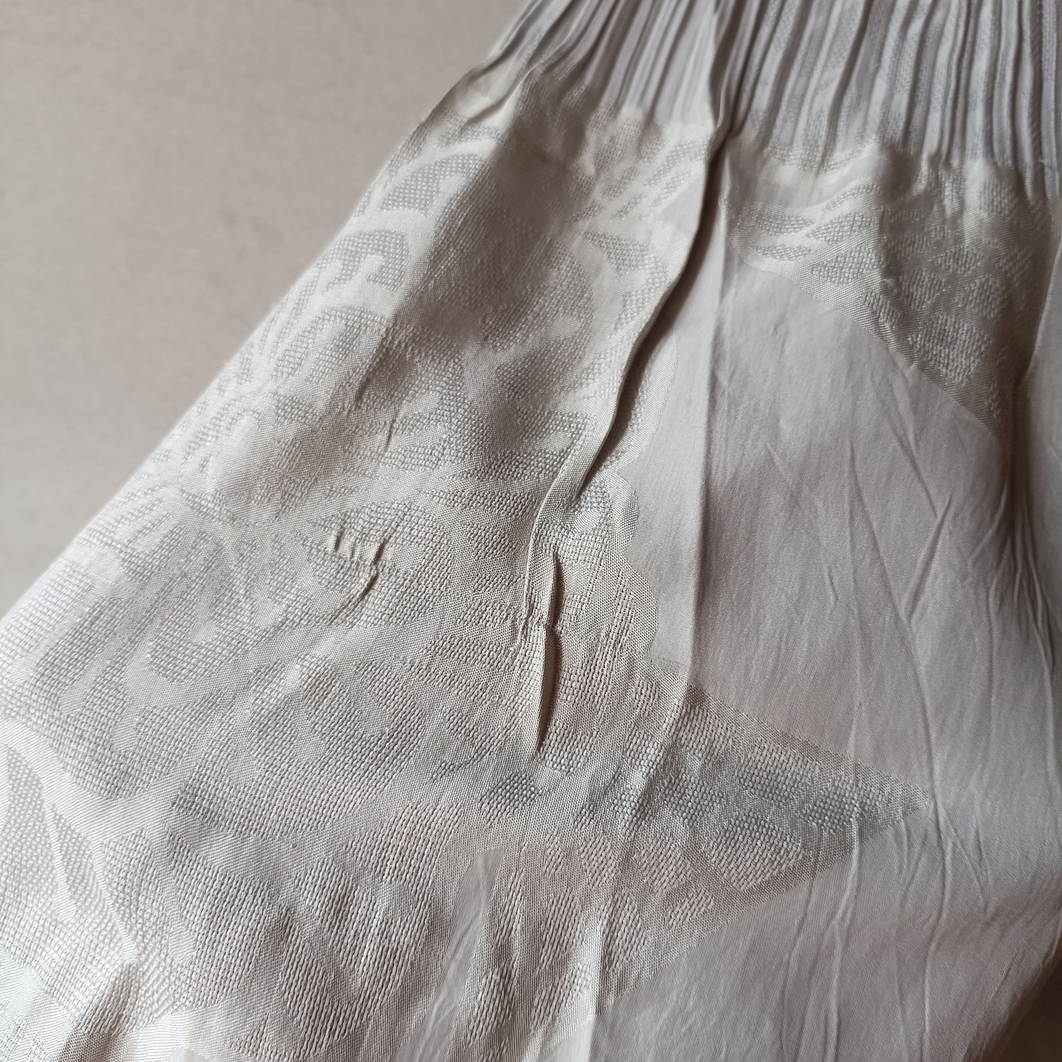 Issey Miyake Issey Miyake Fete Skirt Pleated Flower Patern Size 30" / US 8 / IT 44 - 5 Thumbnail