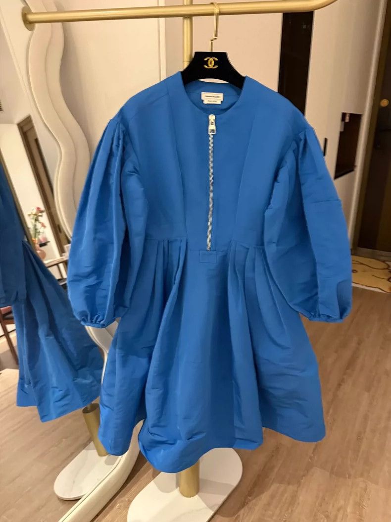 Alexander McQueen Alexander McQueen Blue Dress Runway Collection- DMC Size US 38 / EU 54 - 1 Thumbnail