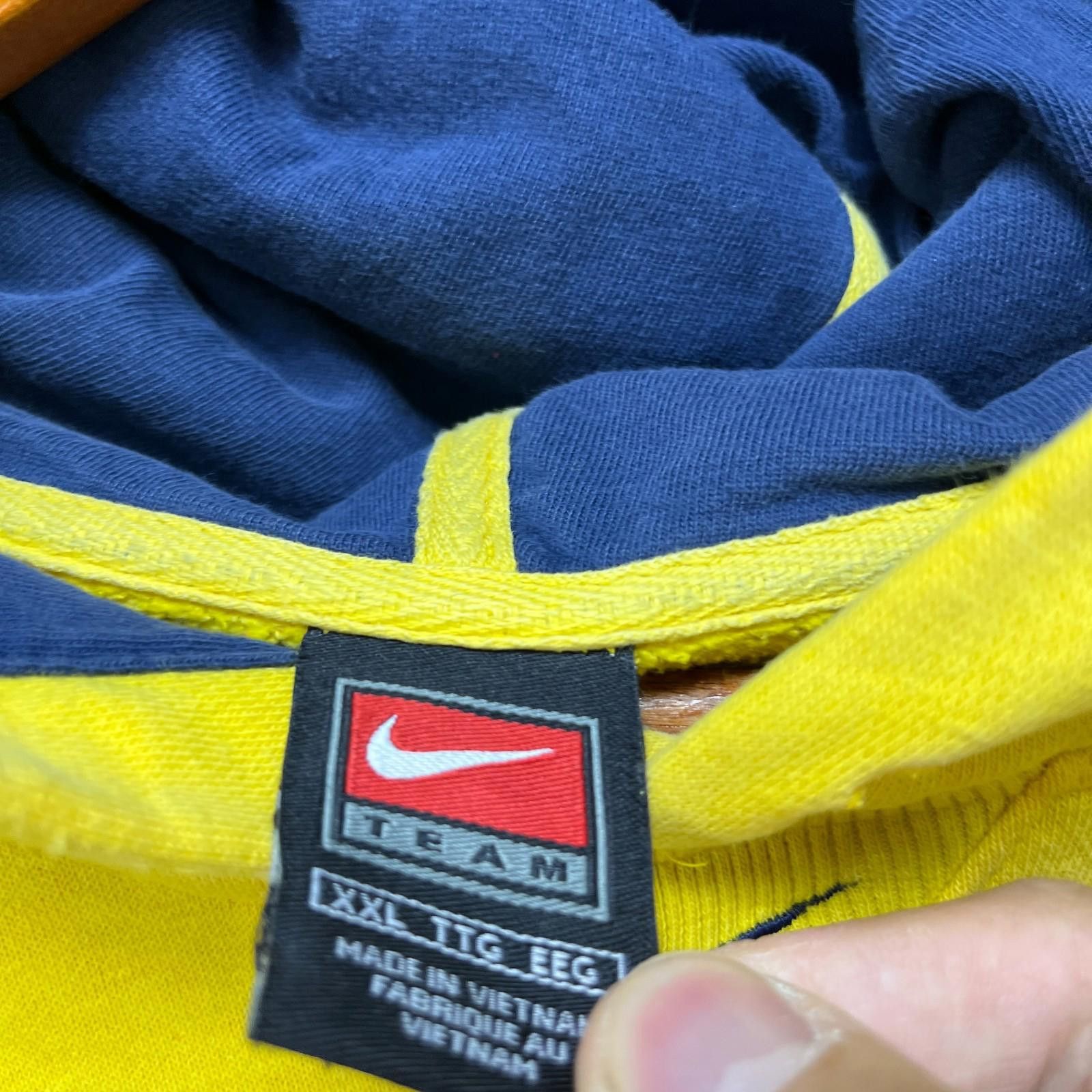 Nike Vintage Nike Middle Swoosh Michigan Wolverines Hoodie 2XL Size ONE SIZE - 7 Thumbnail