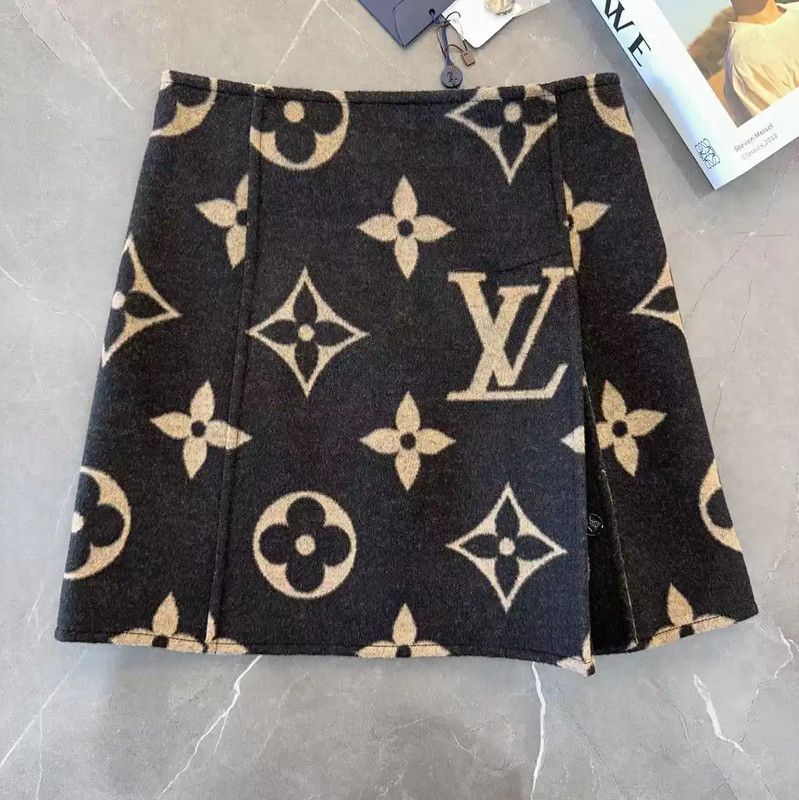Louis Vuitton Louis Vuitton Women's Khaki Wool Mini Skirt 0089 Size 23" - 1 Thumbnail