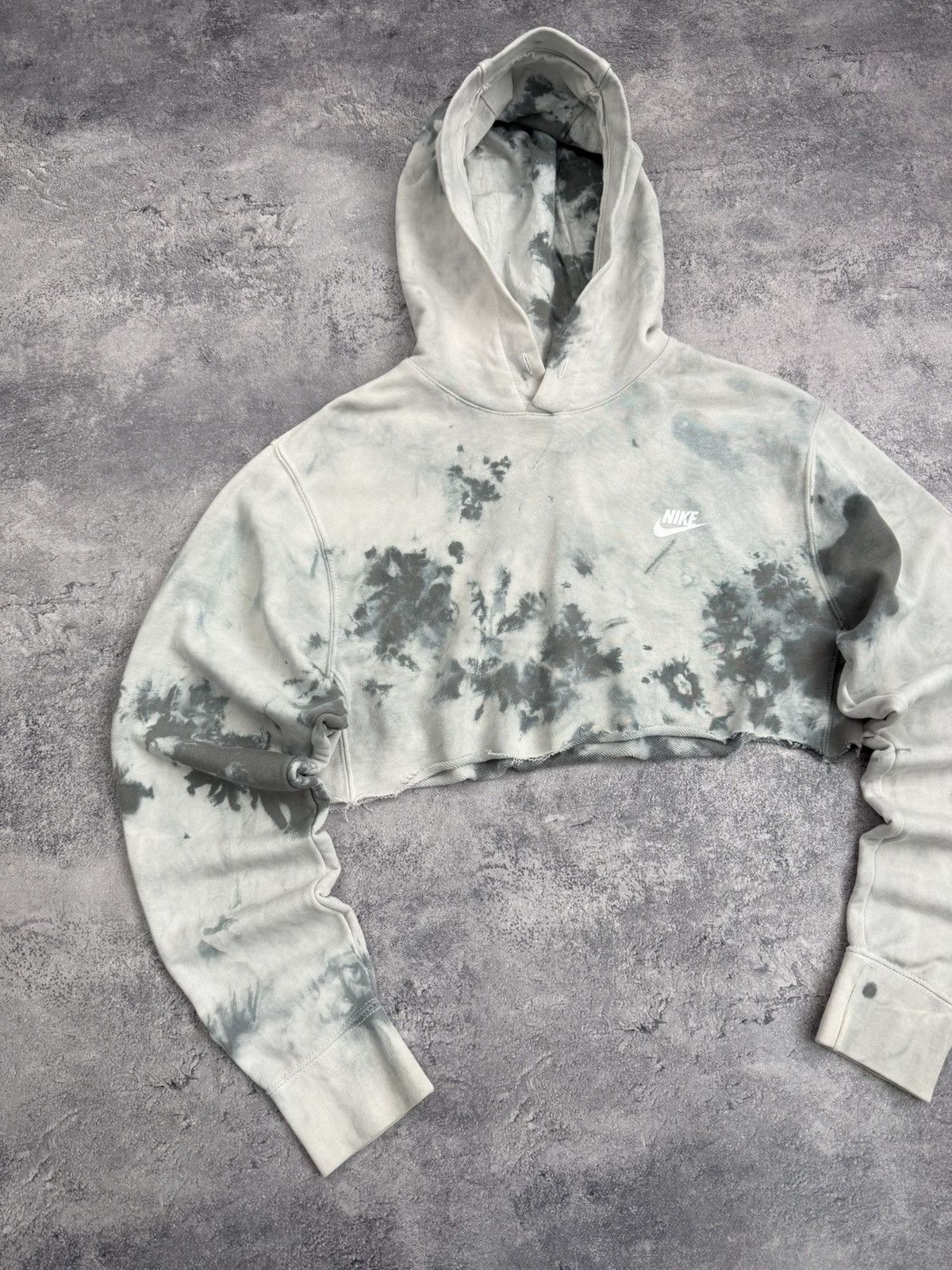 Nike Vintage Nike Y2K Cropped Hoodie Tie Dye Streetwear Size XS / US 0-2 / IT 36-38 - 7 Thumbnail