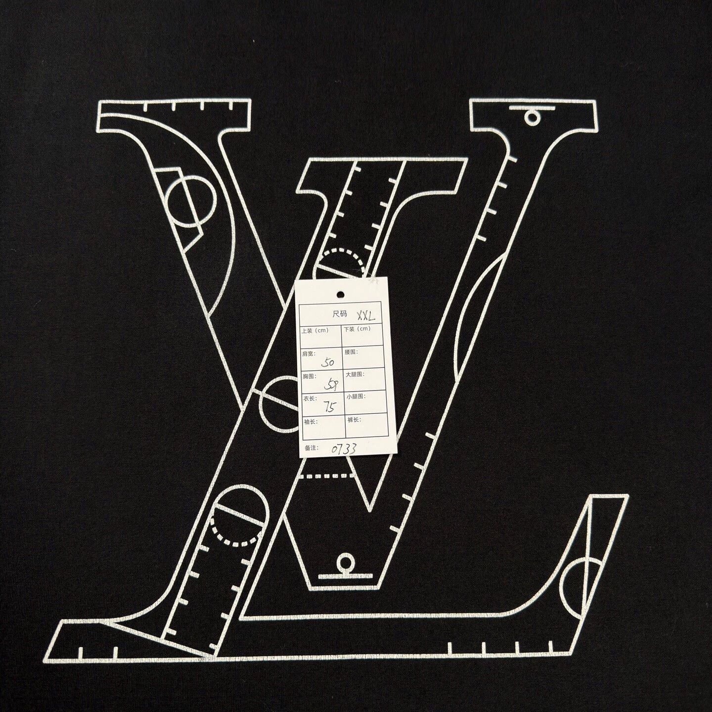 Louis Vuitton LV x NBA Big Logo Black Short Sleeve XXL Mint Size US XXL / EU 58 / 5 - 5 Thumbnail
